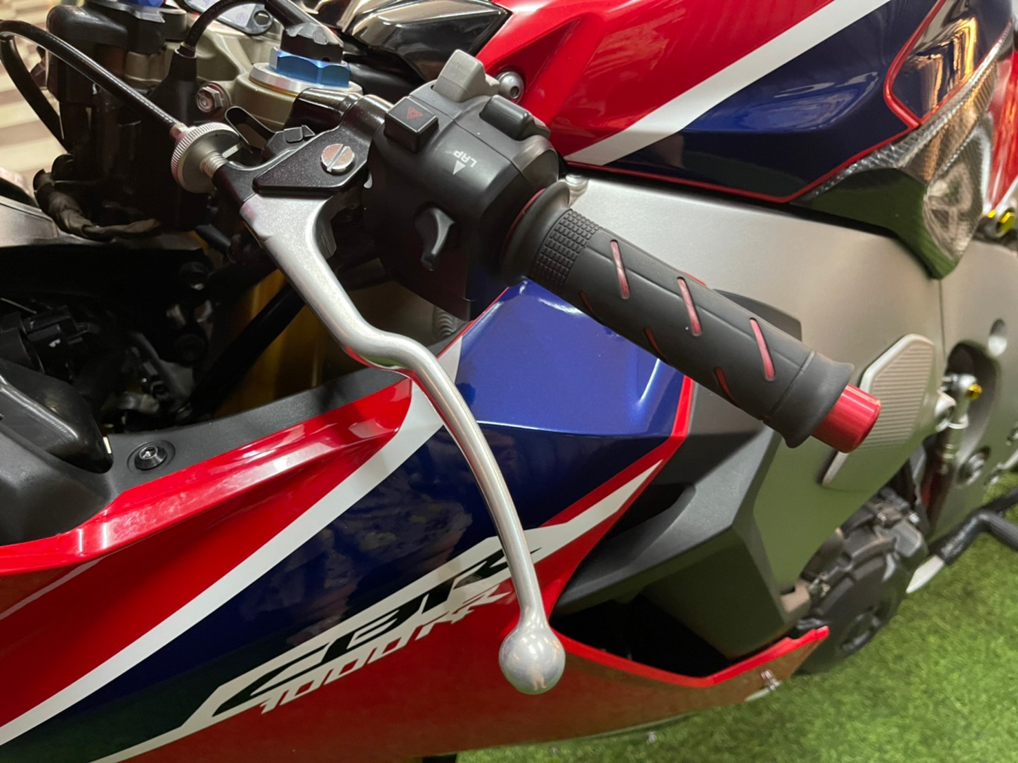 🤫 ที่สุดของบิ๊กไบท์สายพันธุ์ซุปเปอร์สปอร์ต #CBR1000rr SP จดทะเบียนปี 2018