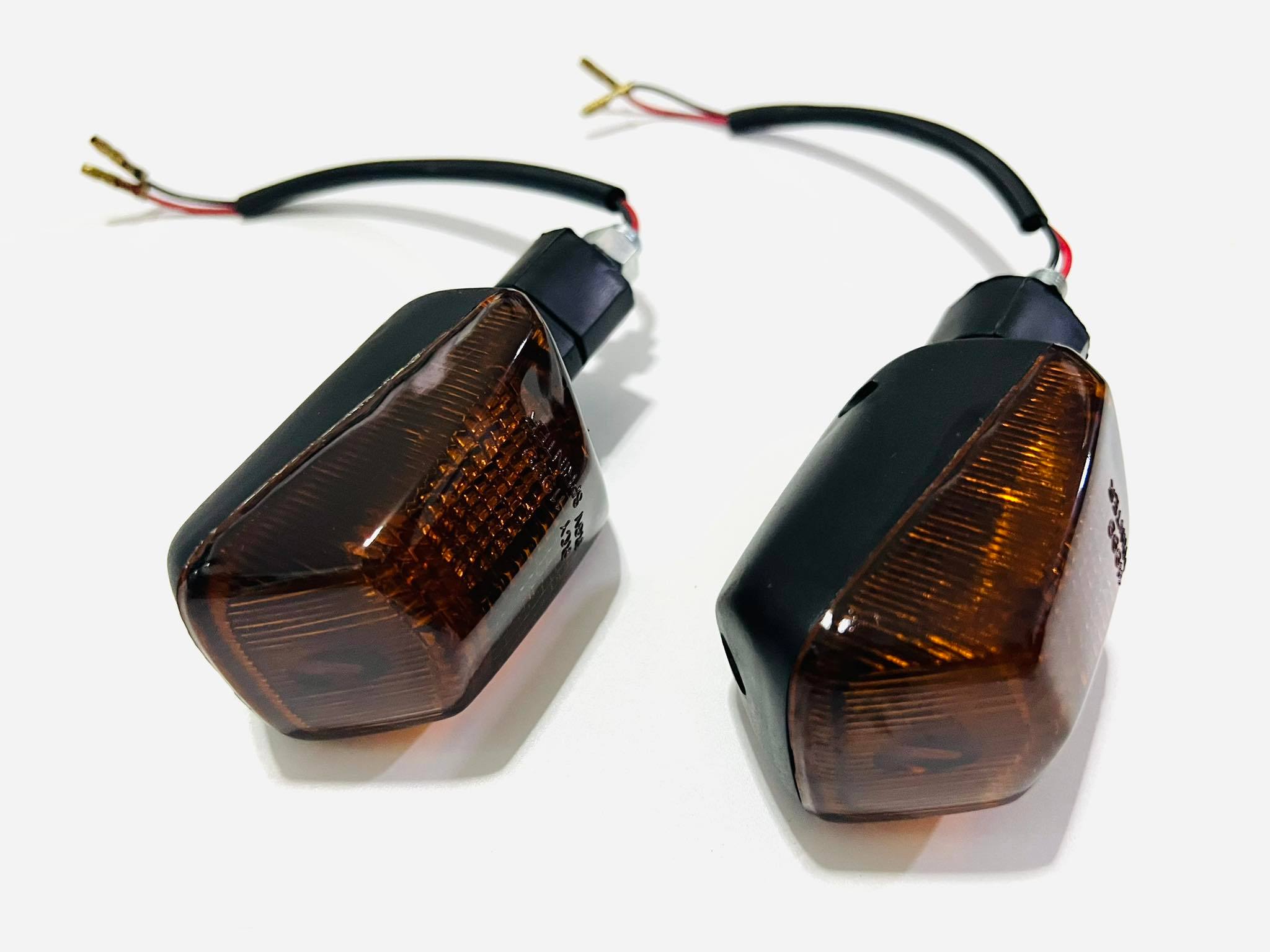 ไฟเลี้ยวrgv ซ้าย+ขวา ฝาดำ