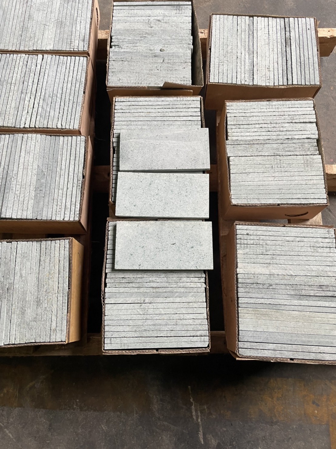 หินธรรมชาติ เขียวสวย สะอาดตา Green Suakabumi ปูสระว่ายน้ำ