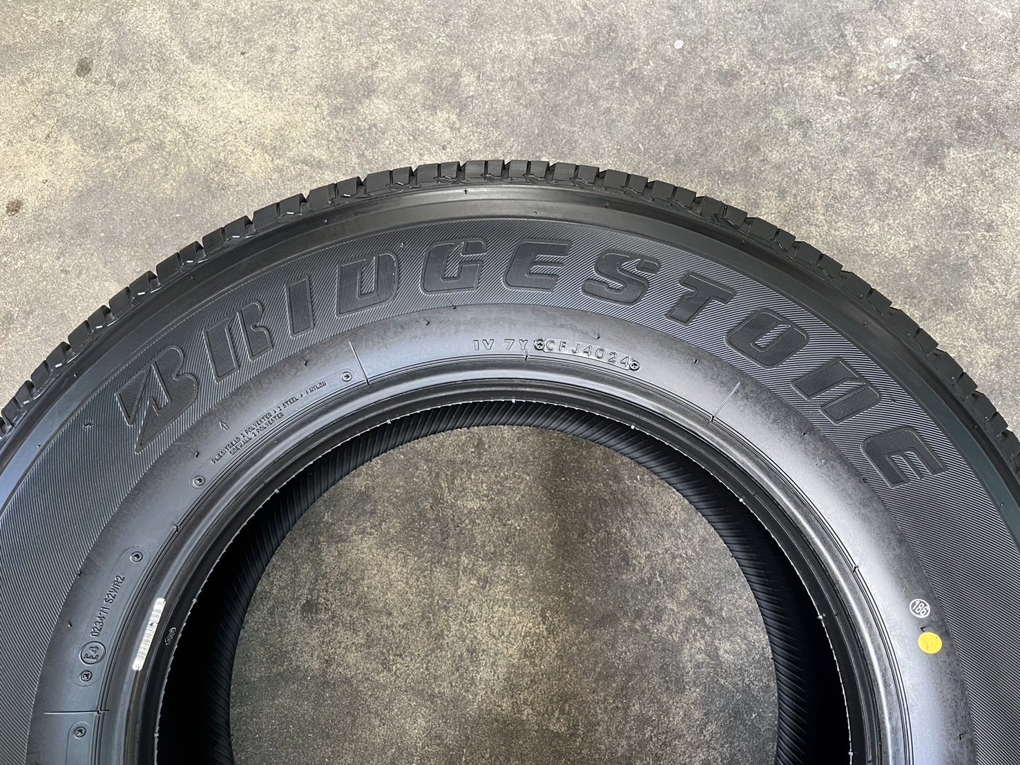 ♨️ปี 24♨️✨ยางใหม่💯265-65-17 Bridgestone🚘เหมาะสำหรับ รถกระบะตัวสูง และ SUV ทุกรุ่น
