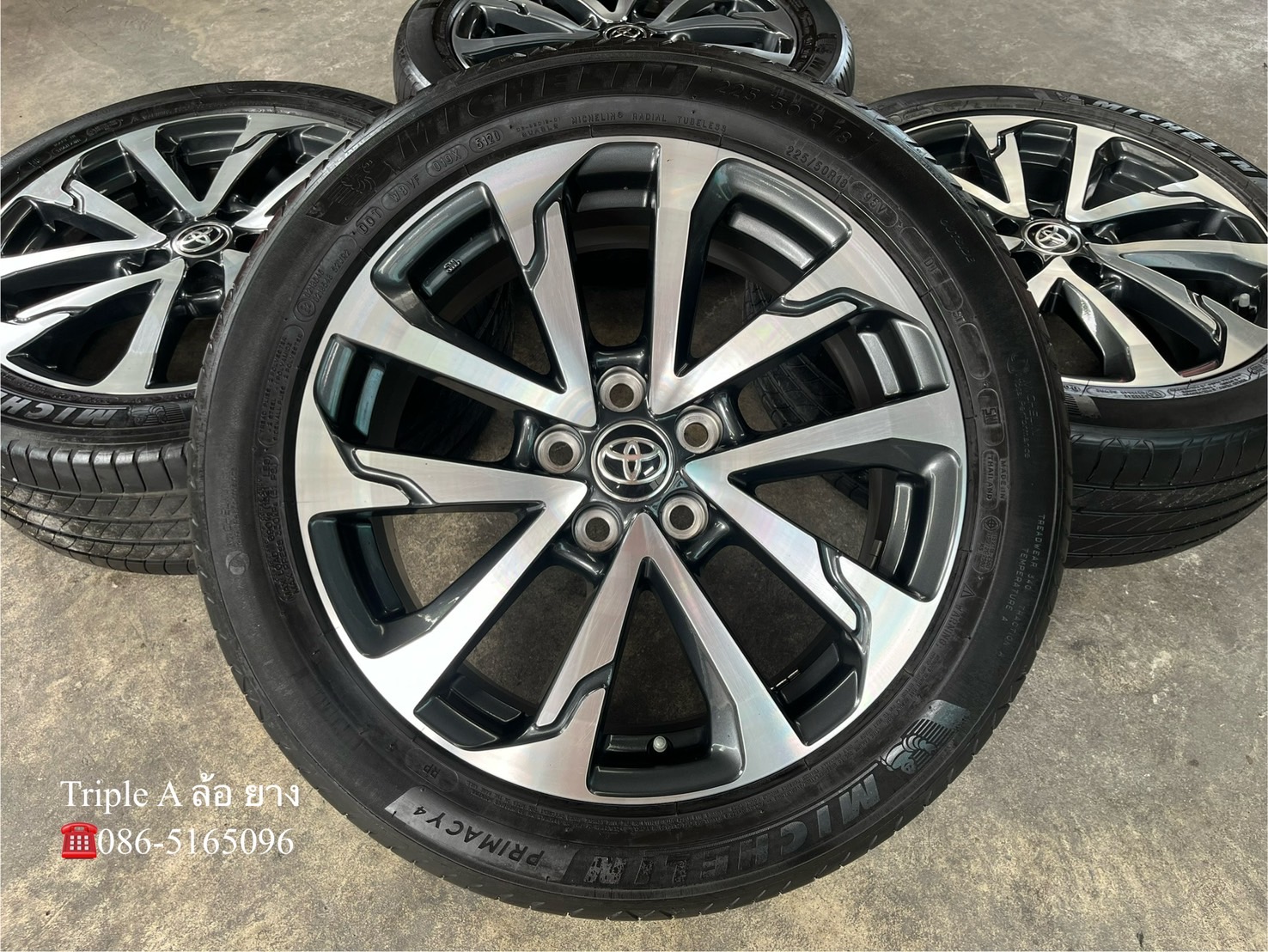 ✨ล้อแม็กพร้อมยาง✨Toyota Corolla Cross ขอบ 18 เทาหน้าเงา💖สภาพสวย💖