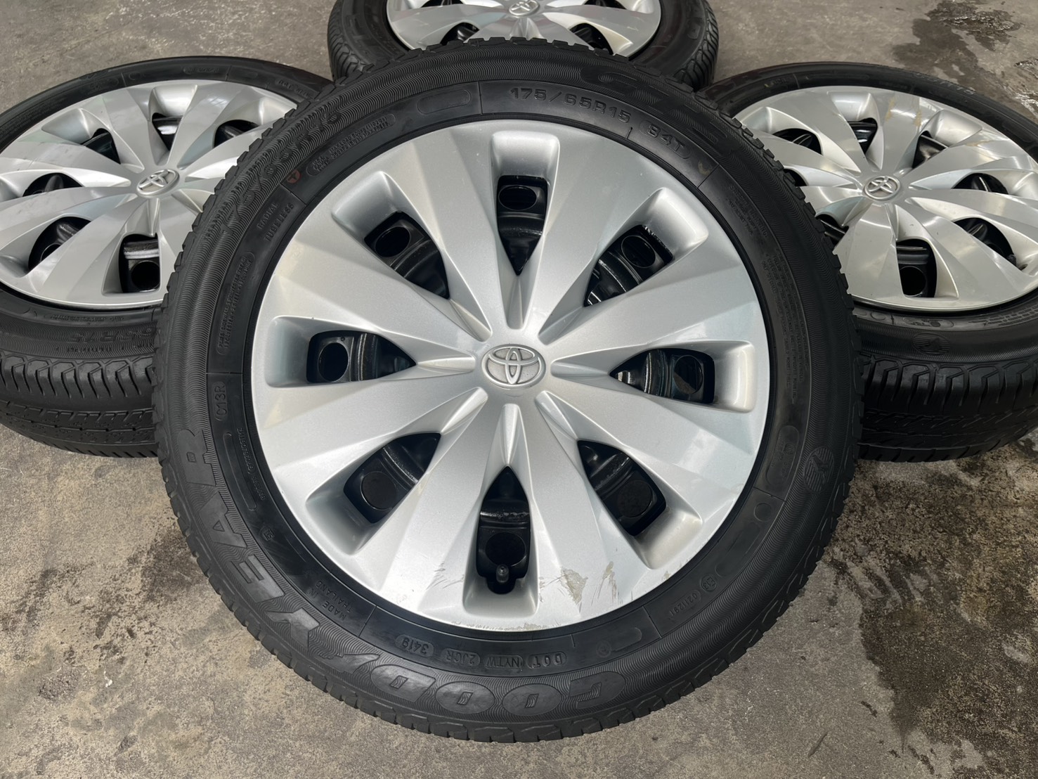 ✨ล้อกระทะ✨4รู100✨Toyota ขอบ 15 แถมยาง 175-65-15 Goodyear ปี 19