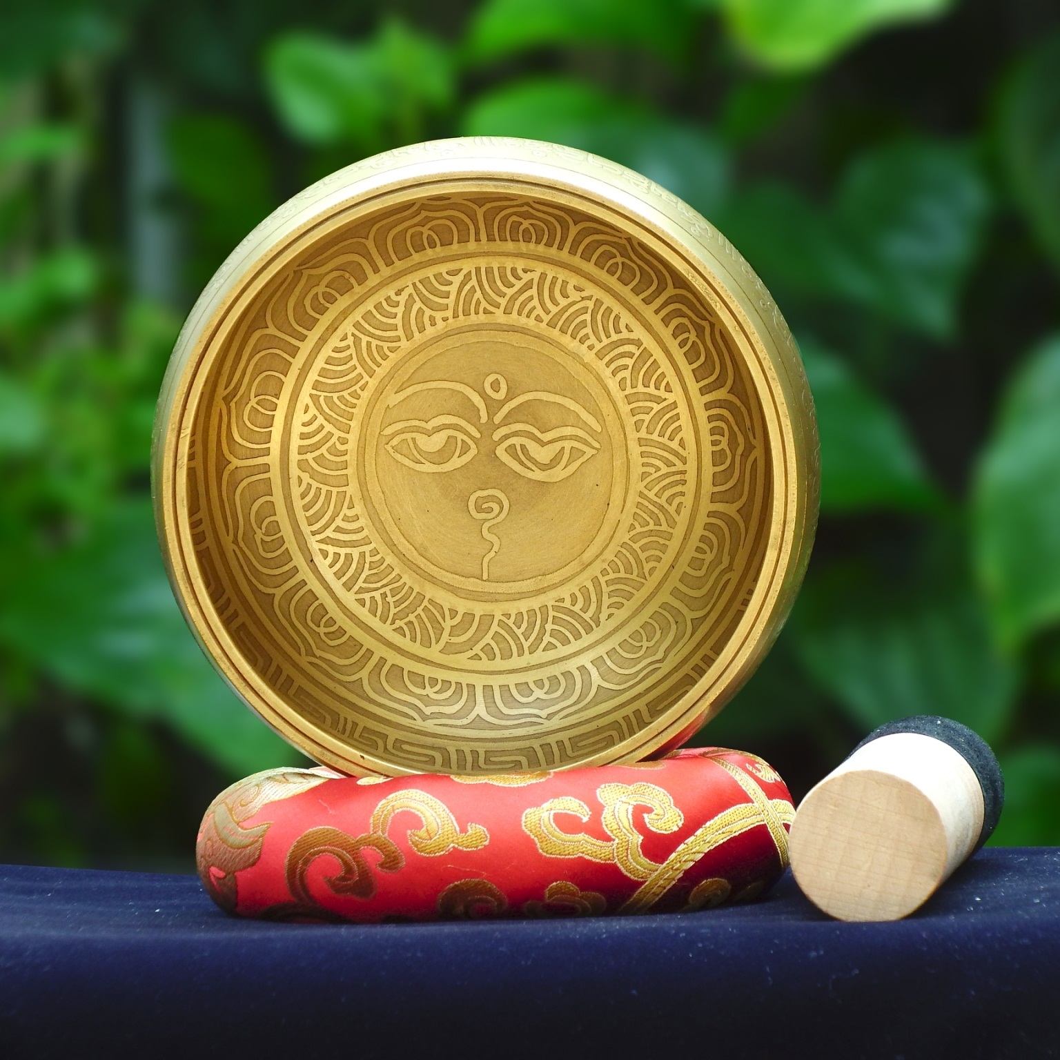 Tibetan Singing Bowl ขันทิเบต(ทองเหลือง) งานทำมือโดยช่างฝีมือชาวเนปาล (12.5 cm.)