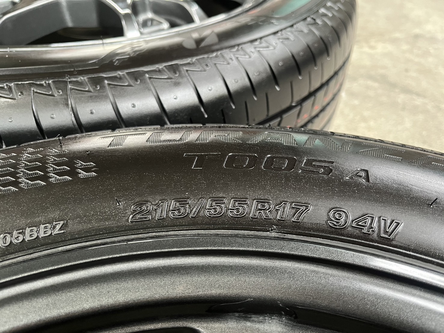 ♨ปี 24♨✨ล้อแม็กพร้อมยางป้ายแดง✨Toyota Revo Z Edition รุ่น 60 ปี ขอบ 17💖สวยกริ๊บ💖