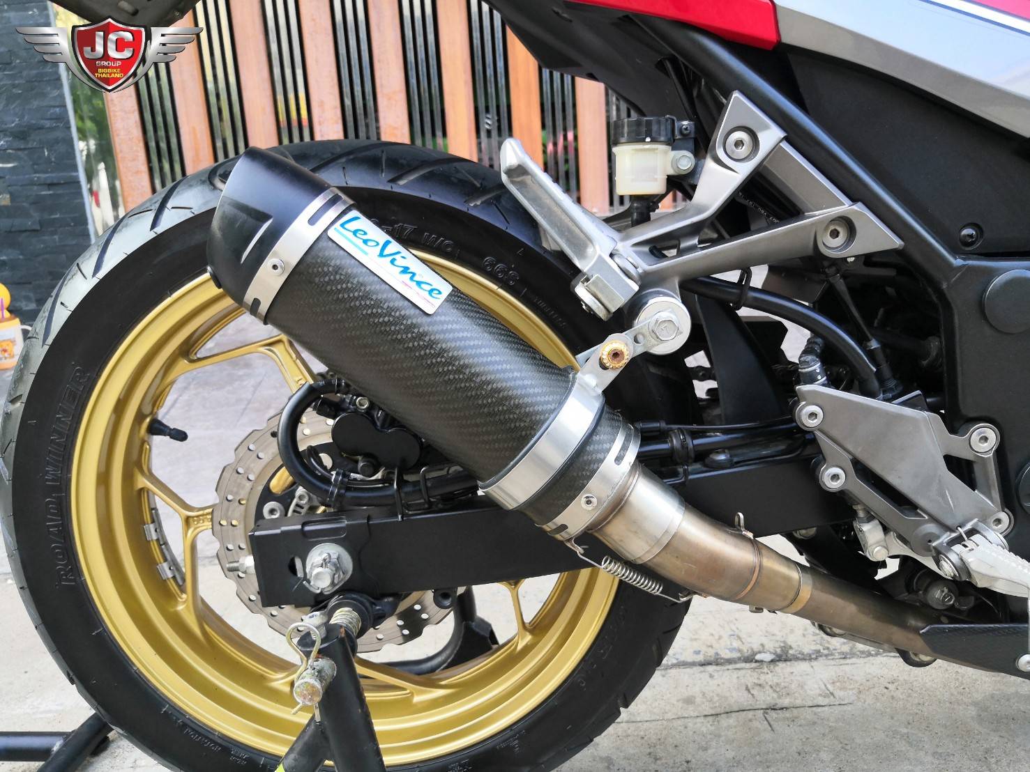 ‼️ออกป้ายแดงมือเดียว #Z300ABS จดปลายปี 2017 ไมล์แท้6พันโล แต่งรอบคันเรยเด้อ 😻