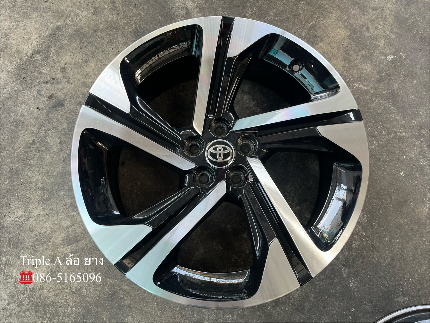 ✨ล้ออะไหล่ 5รู100✨Toyota Yaris Cross รุ่นใหม่ ขอบ 18 ดำหน้าเงา