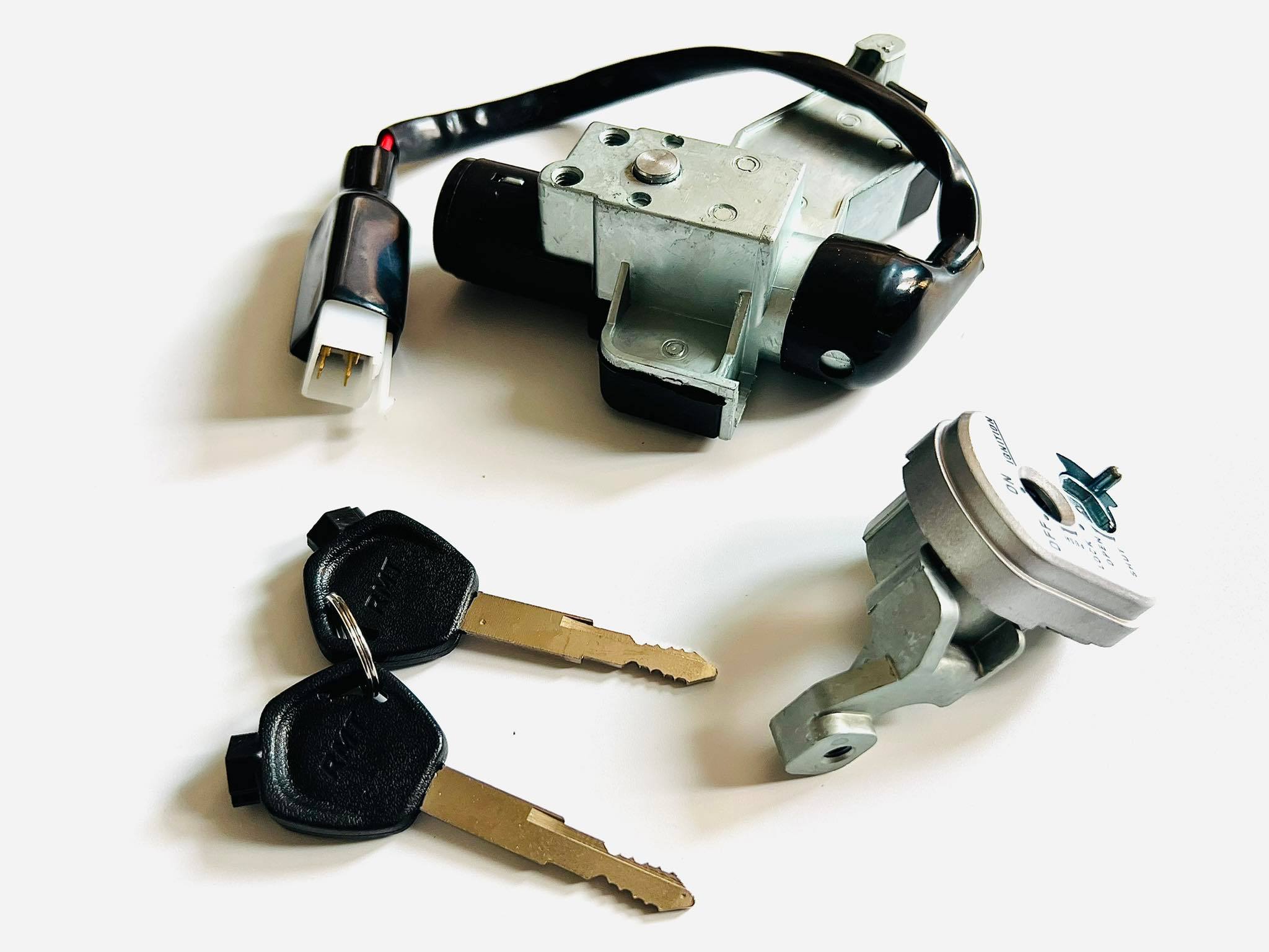 สวิทกุญแจเวฟ125i wave125i ชุดใหญ่ Giant L22-23