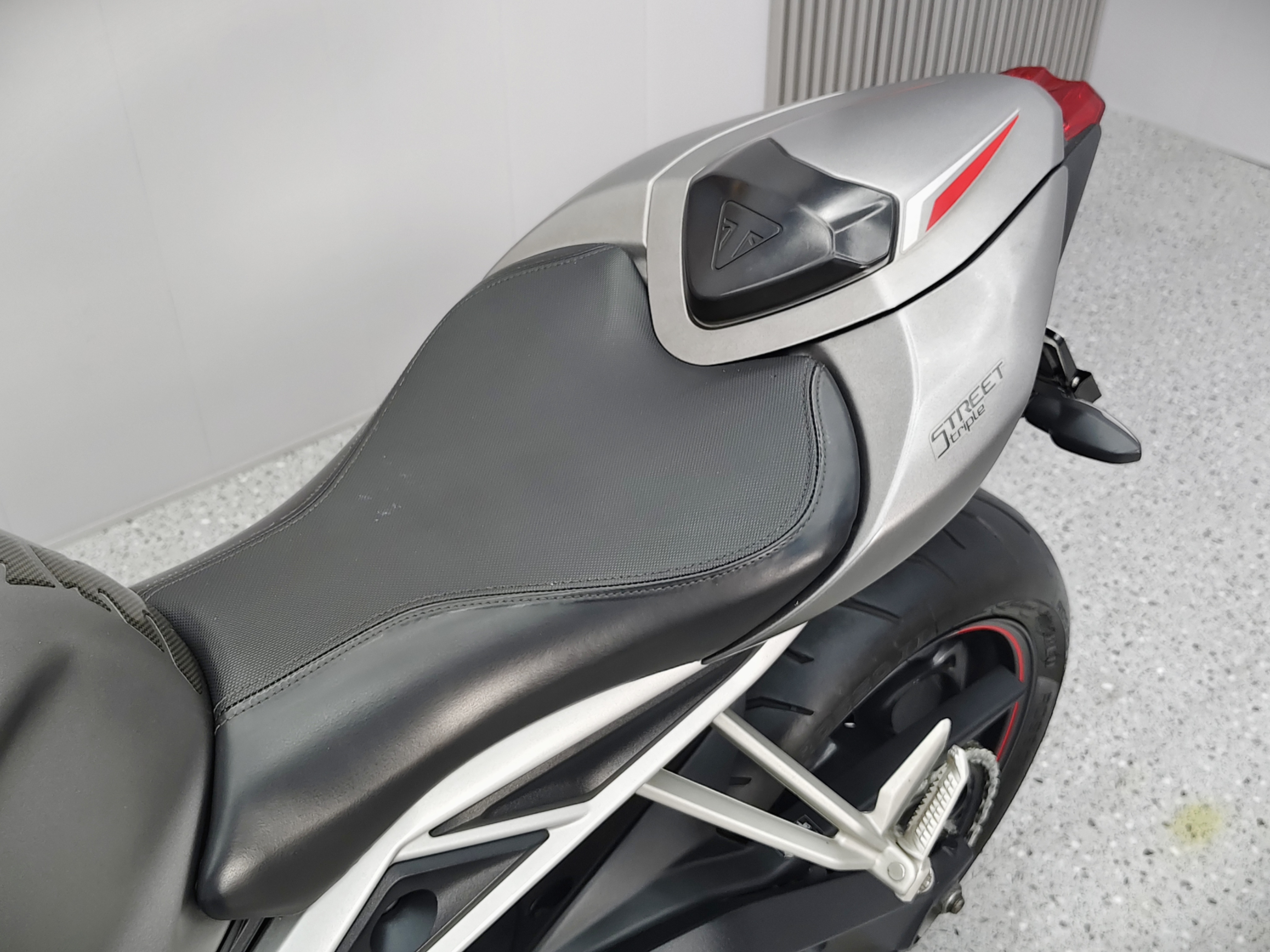 วัยรุ่นอังกฤษว่างายยย‼️ TRIUMPH Street Triple 765 RS จดปี 2019 โมเดล 17 รถสวย อ๊อฟชั่นครบ‼️