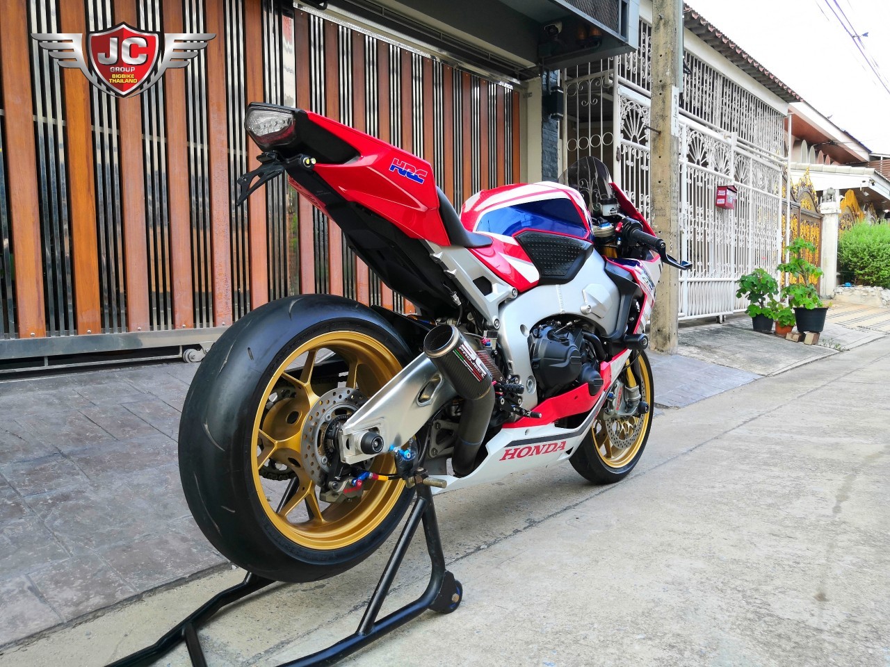 🤫 #CBR1000rrSP รถกลางปี 2018 "สเปคเดิมๆว่าสุดแล้ว