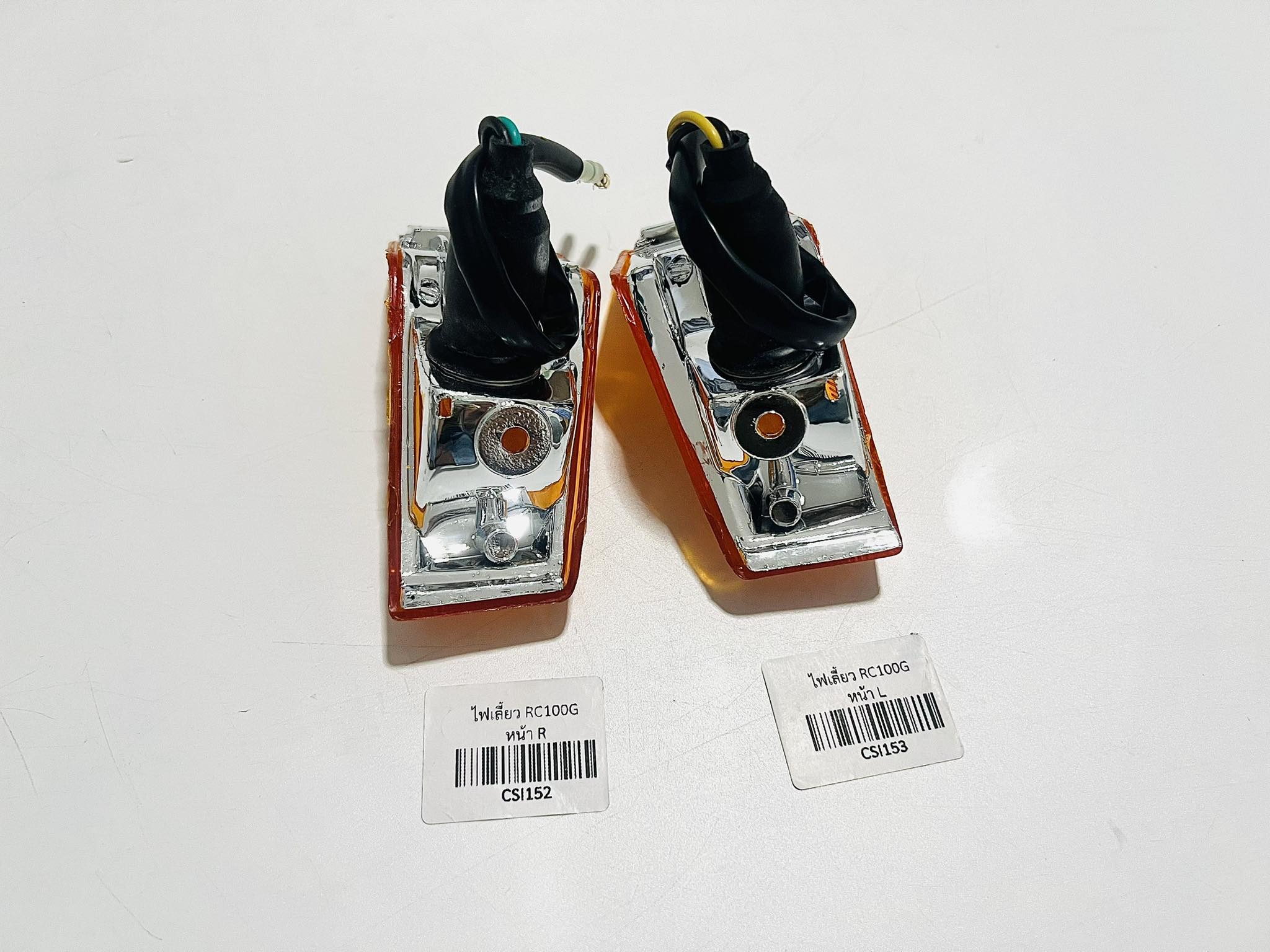 ไฟเลี้ยวหน้า suzuki rc100 แบบเดิม ขายเป็นคู่ บ15