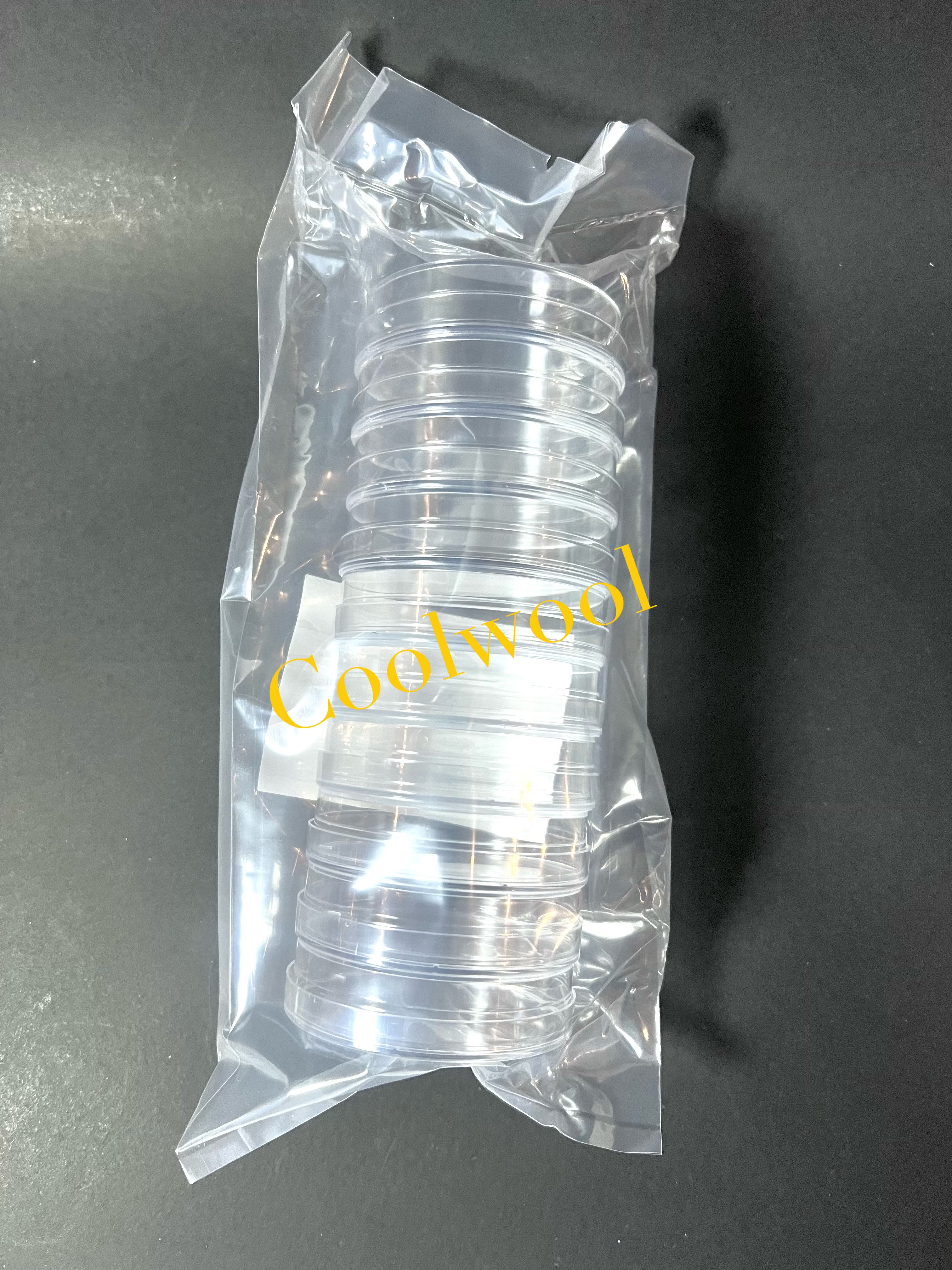 จานเพาะเลี้ยงเชื้อ พลาสติก petridish 60x15mm sterile(1000 ชิ้น/ลัง)