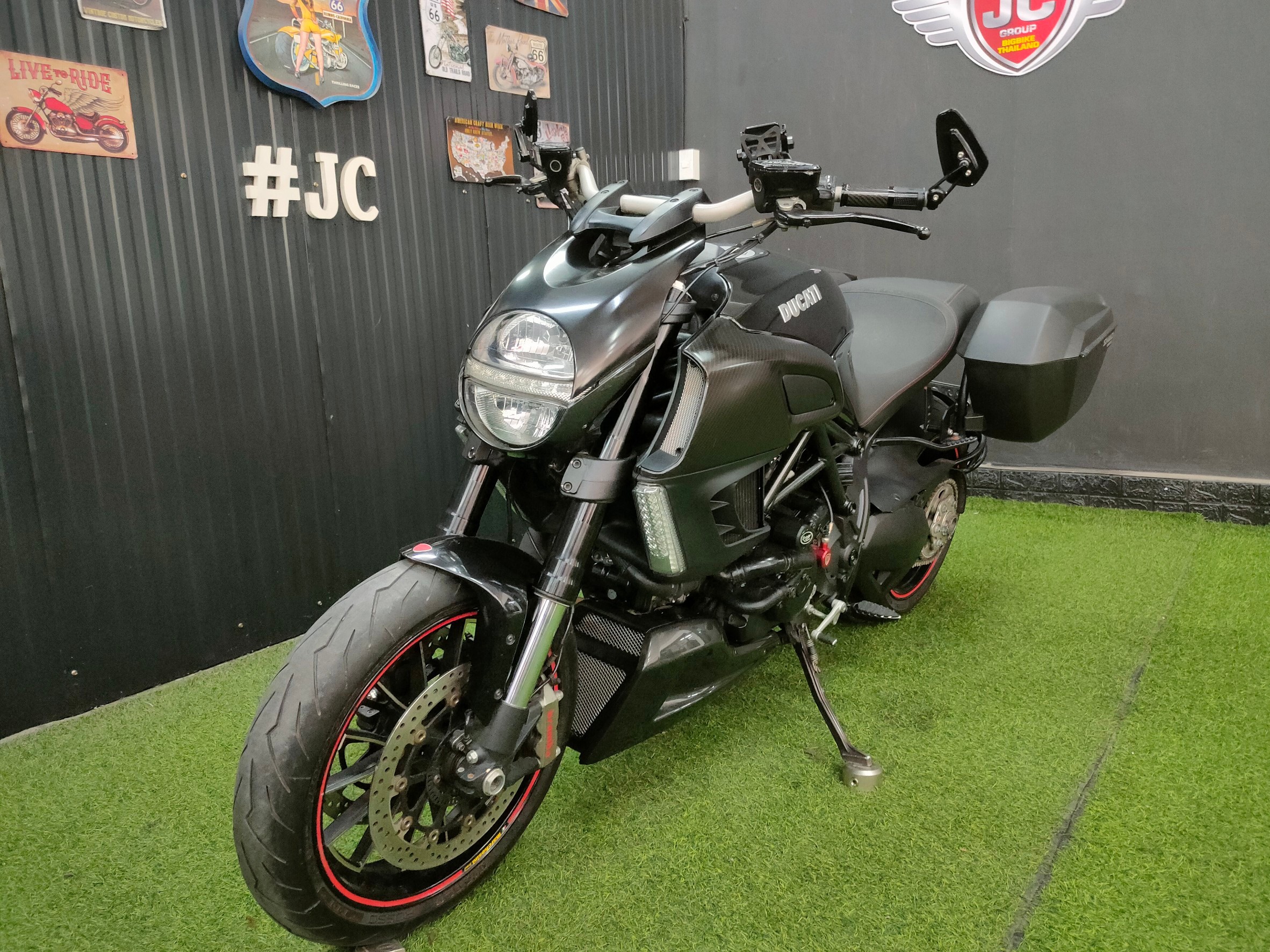 ðĪ āļāļĩāđāļŠāļļāļāļĢāļāļŠāļēāļĒ Sport Cruiser....Ducati #Diavel1200 āļĢāļāļāļĩ 2013 āļāļāļĩāļāļĢāļ"āļŦāļĨāļąāļāļĨāđāļēāļ"...āļĢāļēāļāļēāļāļĒāđāļēāļāđāļāļāđ