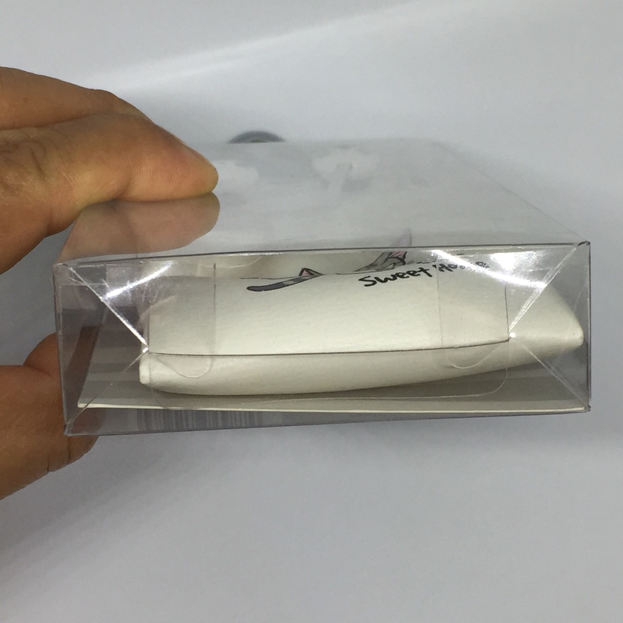 ชุดหูฟังลายน่ารัก พร้อมถุงเก็บสาย ลายแมวสีขาว