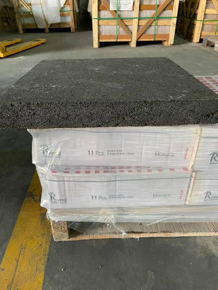 หิน Black Lava สีดำ นำเข้าจากประเทศอินโดนีเซีย