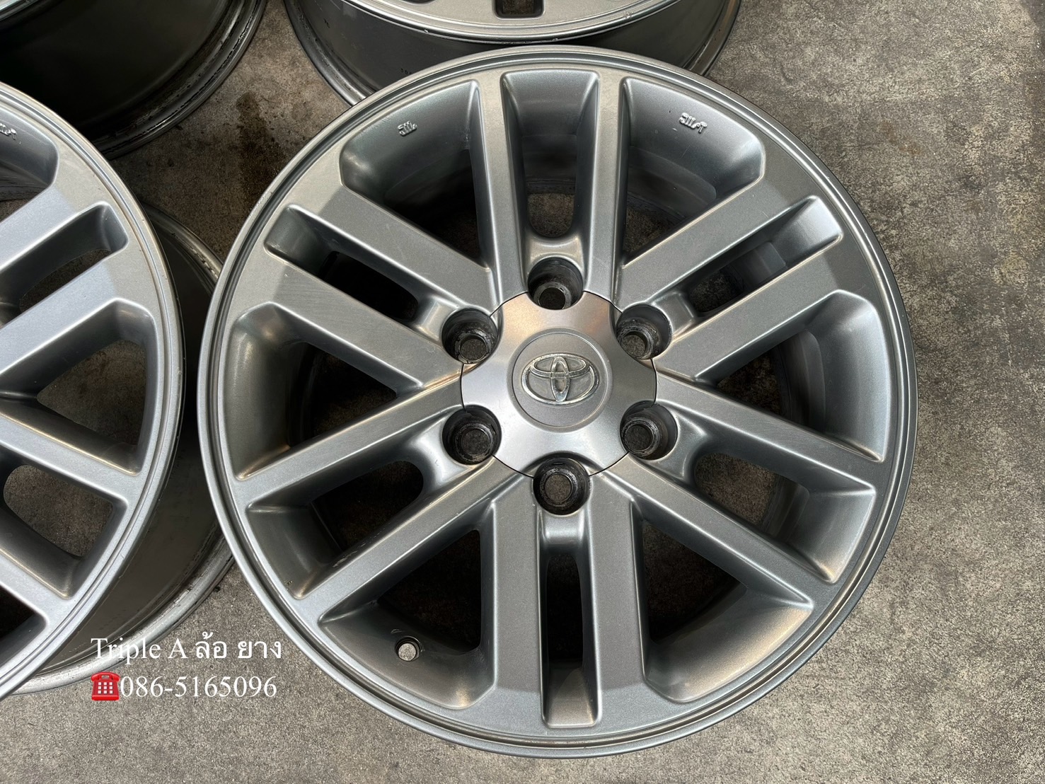 ✨ล้อแม็ก 6รู139✨Toyota Fortuner BMC รุ่น 50 ปี ขอบ 17 สีเทา