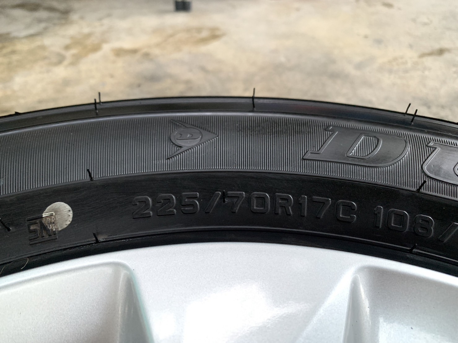 🌟ปี 23🌟✨ล้อแม็กป้ายแดง✨ISUZU 2023 รุ่นใหม่ล่าสุด ขอบ 17 พร้อมยางใหม่ป้ายแดง 225-70-17 Dunlop💖สวยกริ๊บ💖