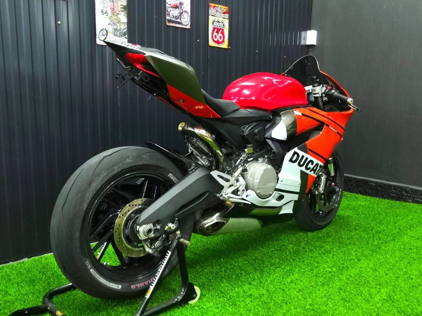 💢มาอีกแล้วโปรดีฟรี 🌟 ออกรถ ⭕️ บาท‼️สุดหล่อราคาเร้าๆ >>>DUCATI PANIGALE899 <<< จดทะเบียนปี2015