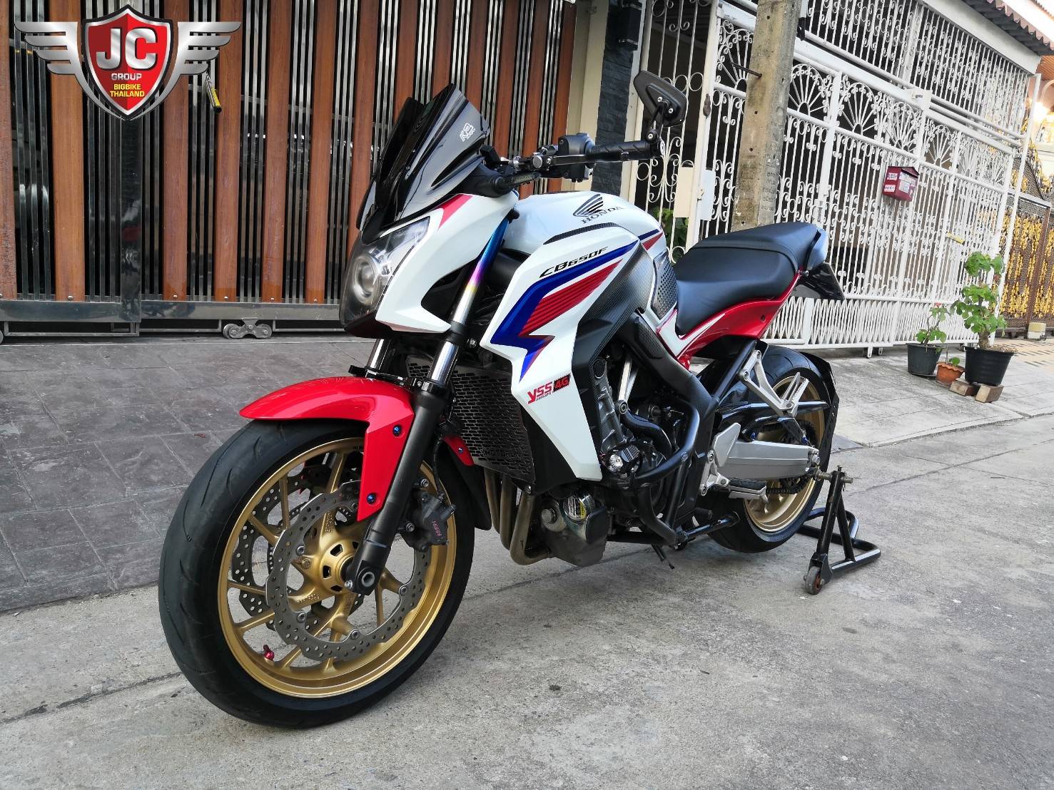 CB650F Tri-colour เครื่องอย่างเป๊ะ ห้องเครื่องแห้งๆใสๆรถบ้านแท้ๆสภาพแต่งสวยจัดหนัก