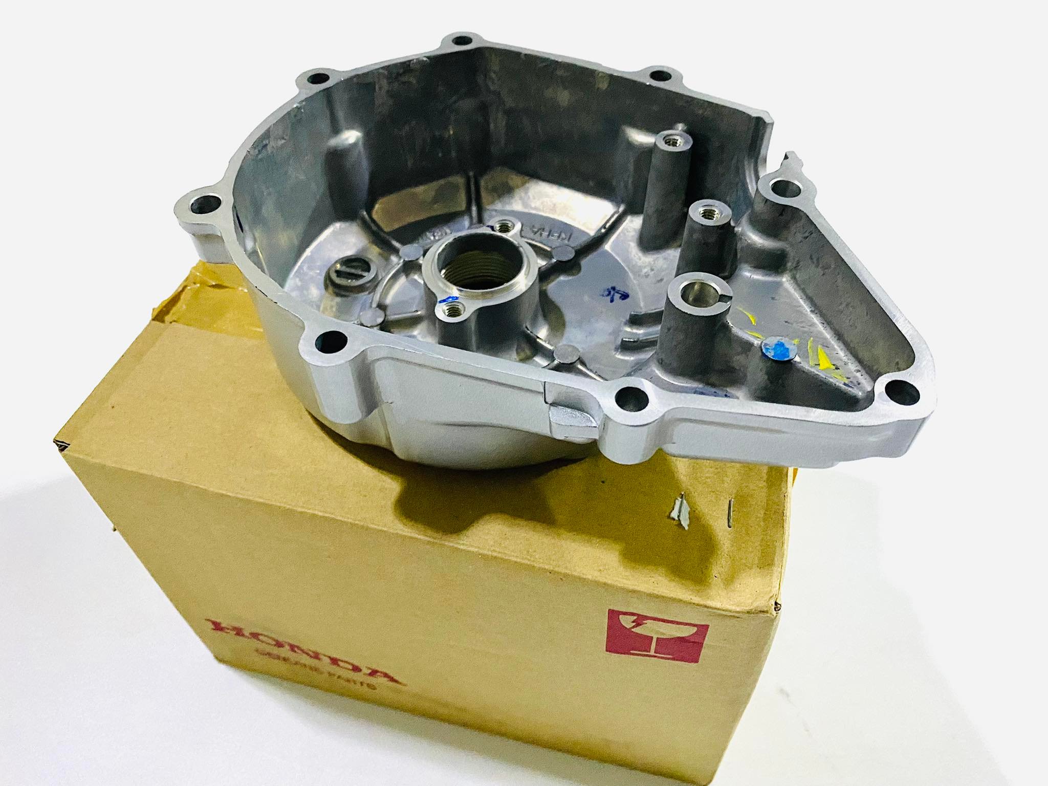 ฝาครอบจานไฟดรีม125 แท้ศูนย์ รุ่นสตาร์ทเท้า