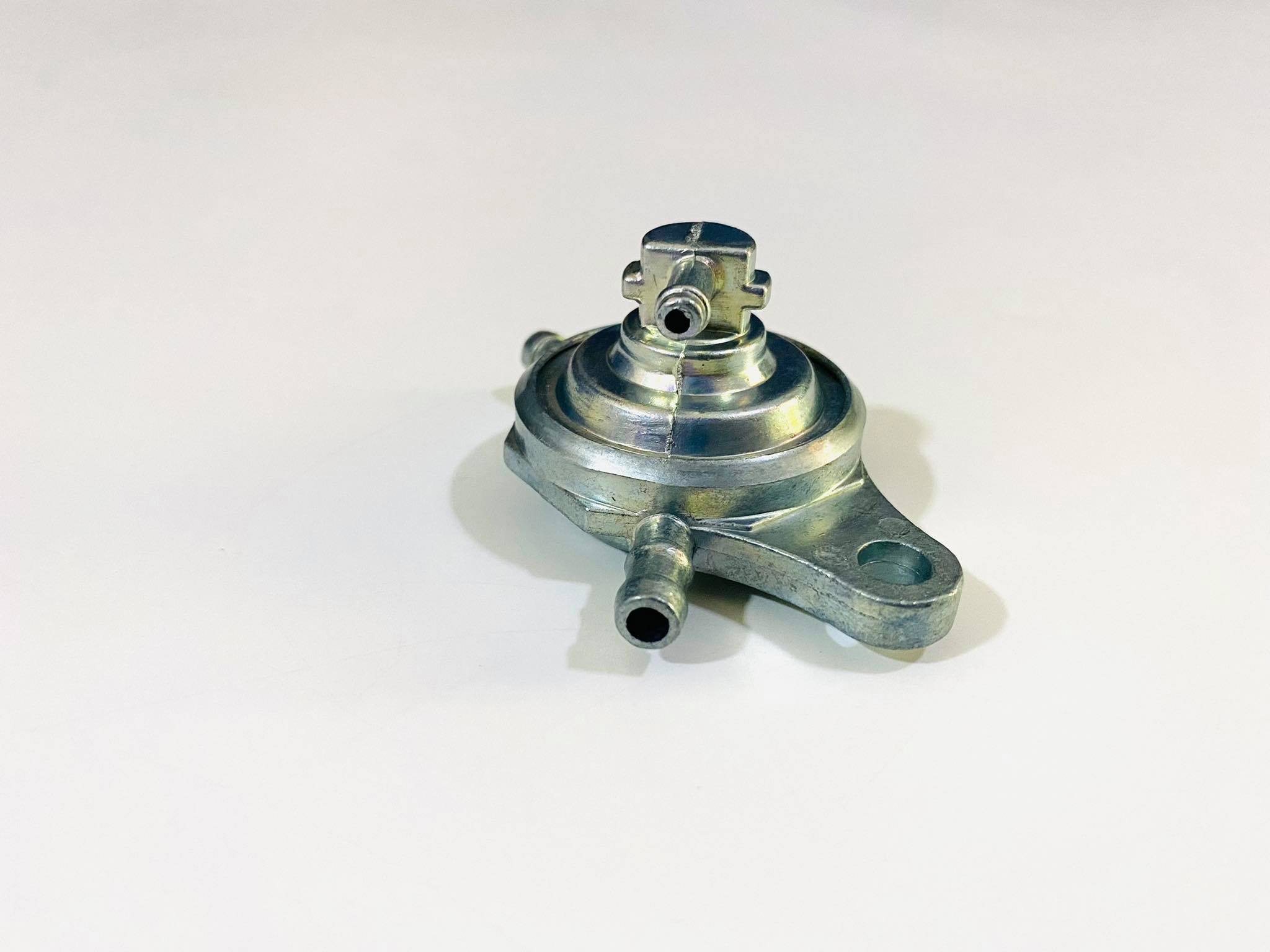 ก๊อกน้ำมันเวฟ125 wave125