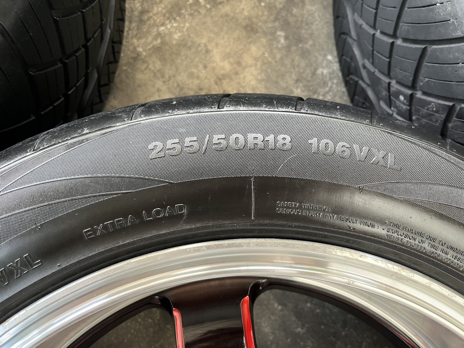 ✨ล้อแม็กแต่งพร้อมยาง✨6รู139✨E1SE ขอบ 18💖สภาพดี💖