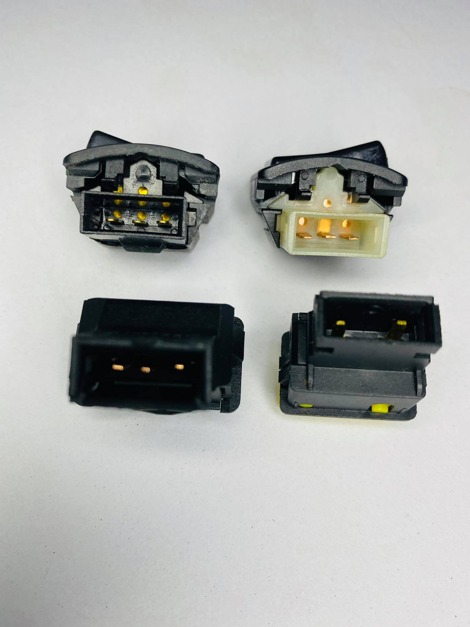 ปุ่มสวิทแฮนด์ดรีม99 ดรีมc100p รุ่นสตาร์ทเท้า ครบชุด