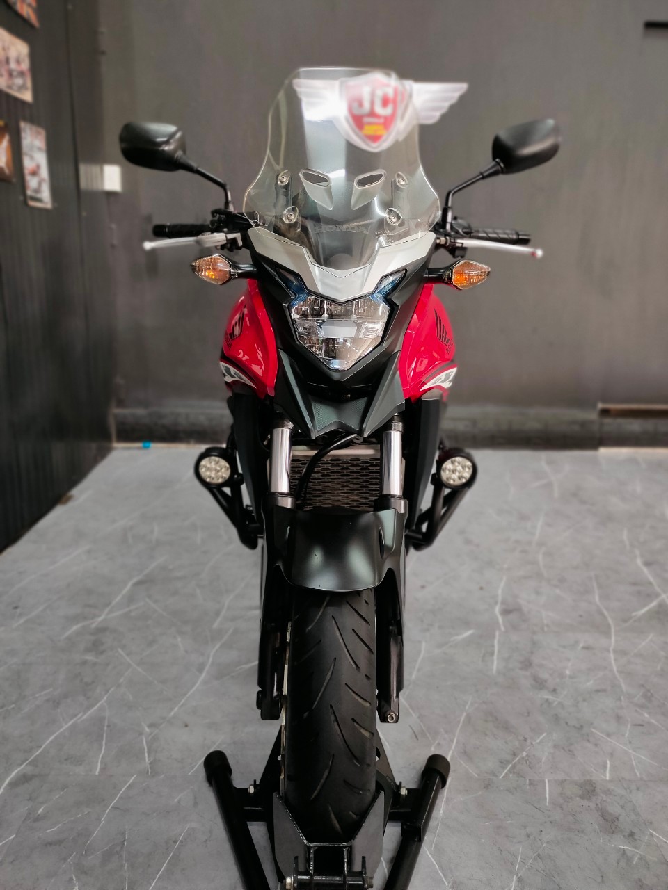 ⭐ 20% จ่ายจบ ⭕ บาท⁉️ ก็ว้าวุ่นกันเลยทีนี้...กับเจ้า HONDA CB500X "รถสวยมือเดียว" ปลายปี 2016 แท้