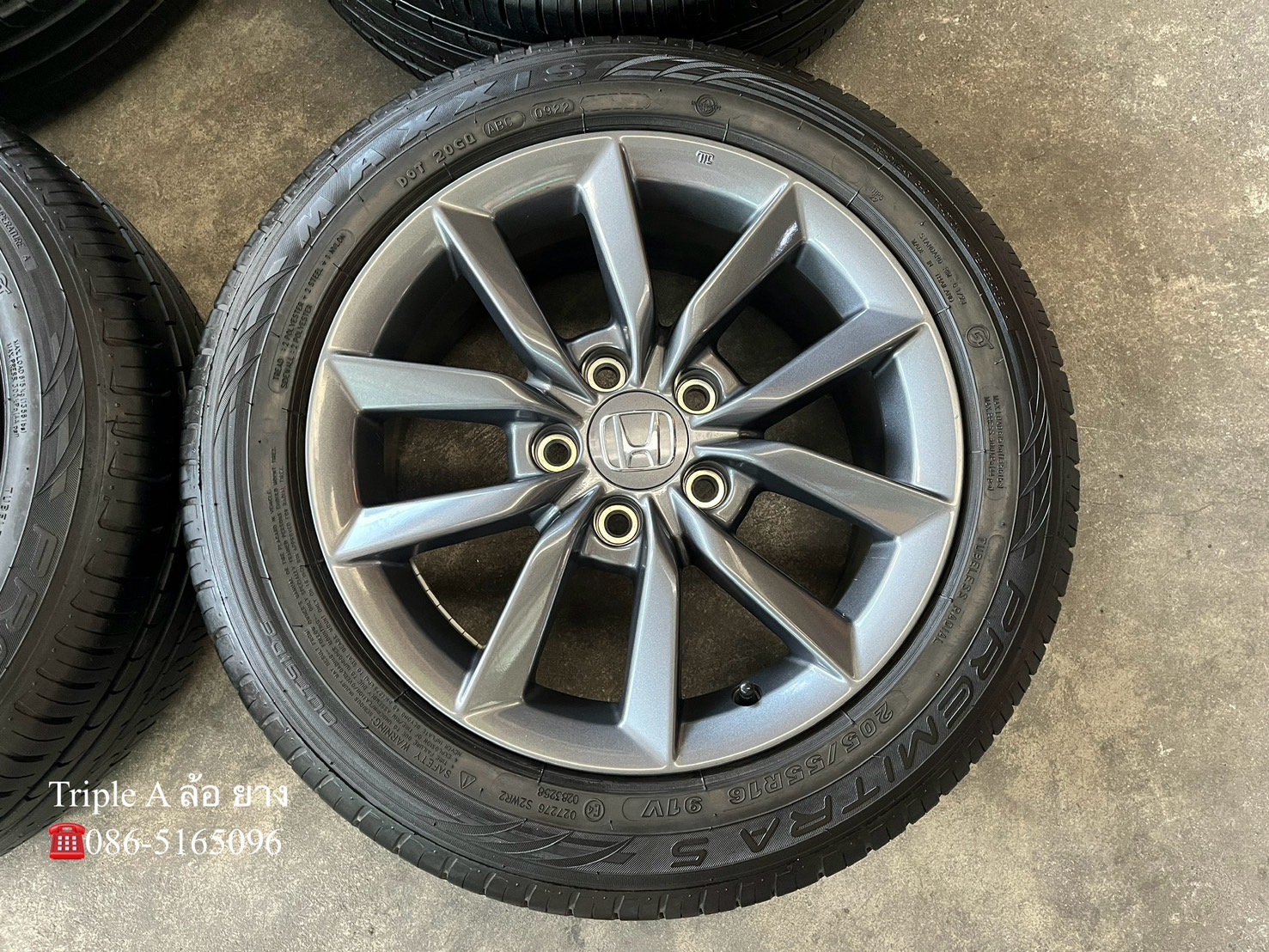 ✨ล้อแม็ก✨Honda Civic FC ขอบ 16 สีเทากัน พร้อมยาง 205-55-16 Maxxis💥ปี 22💥