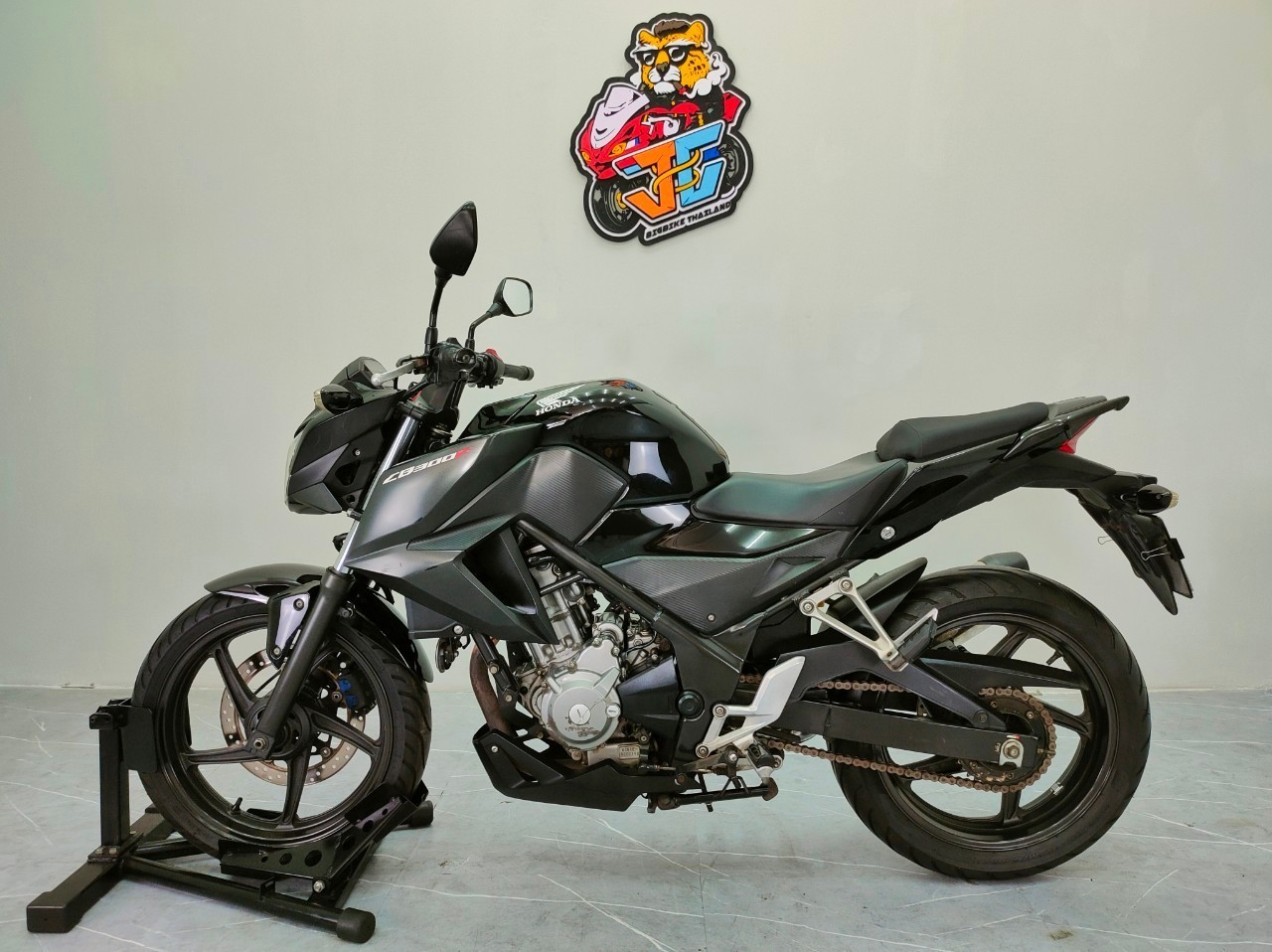 🎖เอาใจคนงบดาวน์น้อยผ่อนถูกๆ 👍🏻 รถบ้านเทิร์นมา HONDA CB300F ปี 2016 สภาพเดิม เครื่องดี