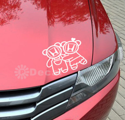 ***ชิ้นสุดท้าย***car-084 honda Bear Fall in Love Car Sticker/ สติ๊กเกอร์ติดรถ 15x14 cm (สีขาว)