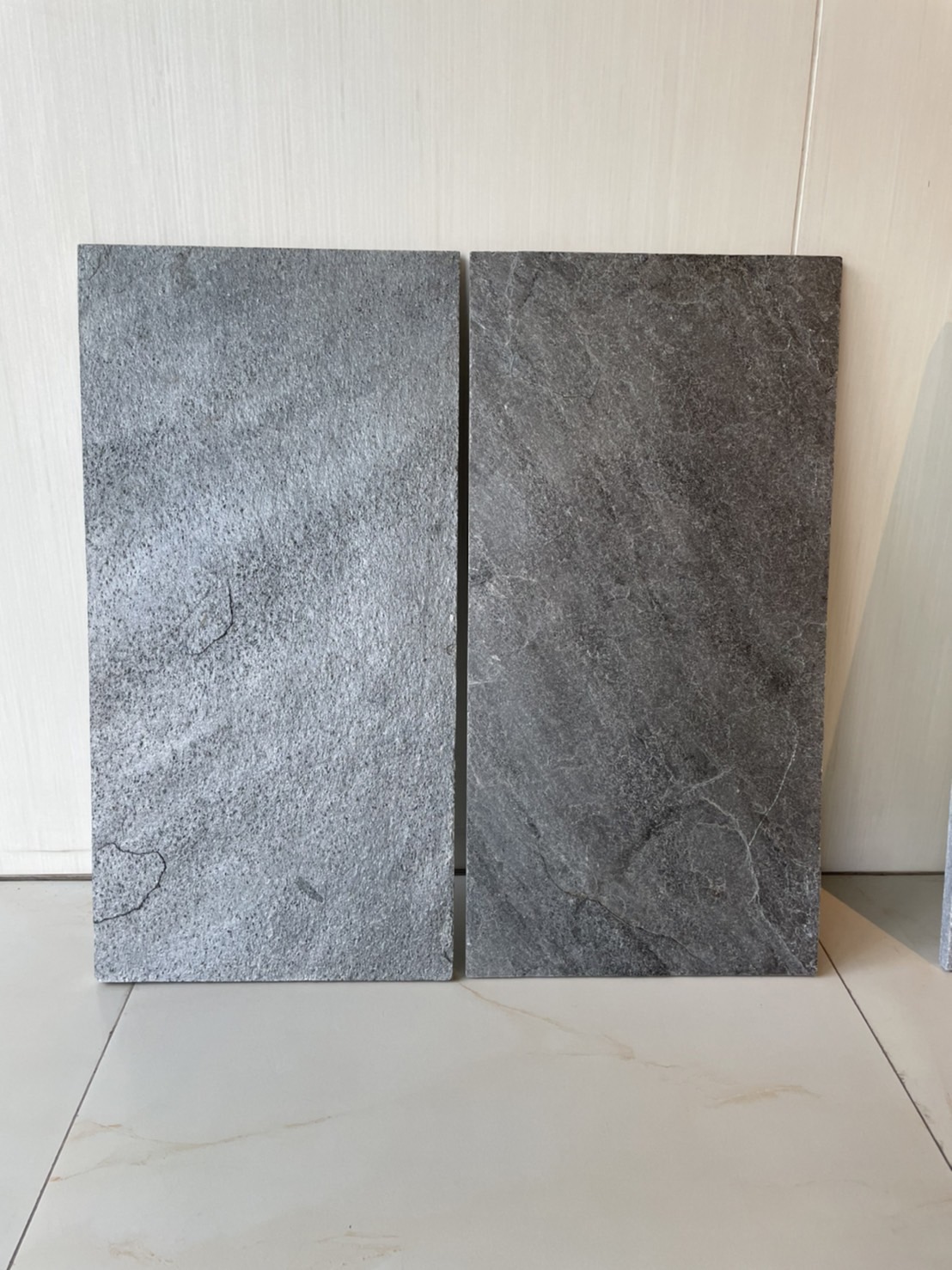 Silver grey หน้าธรรมชาติ ใช้ปูลานจอดรถ