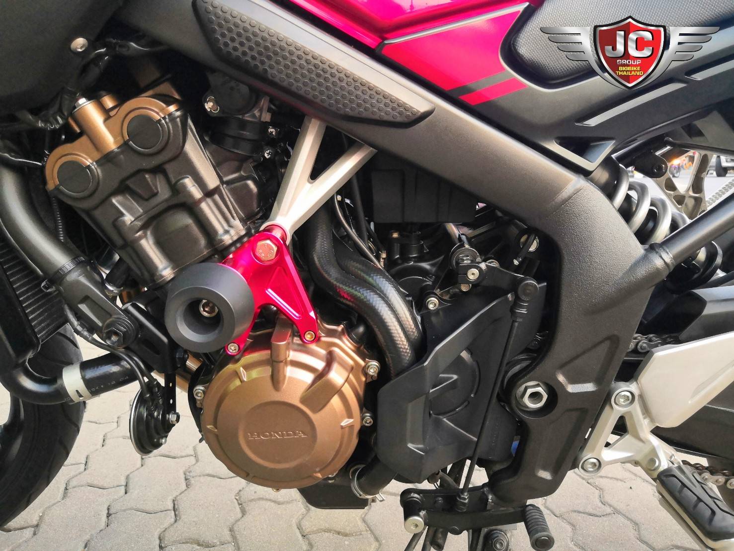 #CB650F รถกลางปี 2018 ไมล์แท้ 5,xxx KM. แต่งสวยพร้อมขี่หล่อกันเลย