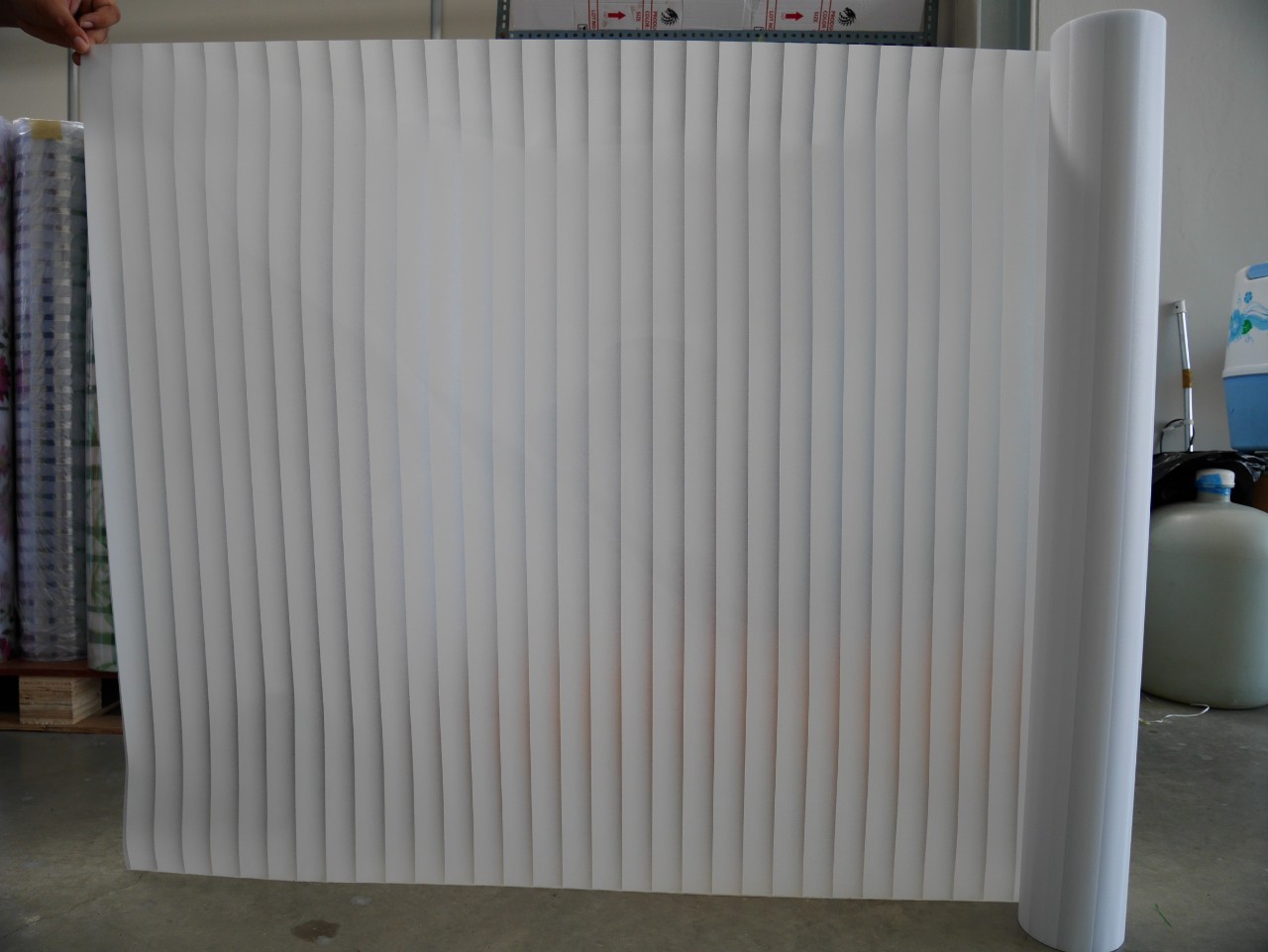 LALAHOME รหัส JD468 ฟิล์มติดกระจกสูญญากาศ ลายมู่ลี่สีขาว แบบฝ้า 90CM*1m.
