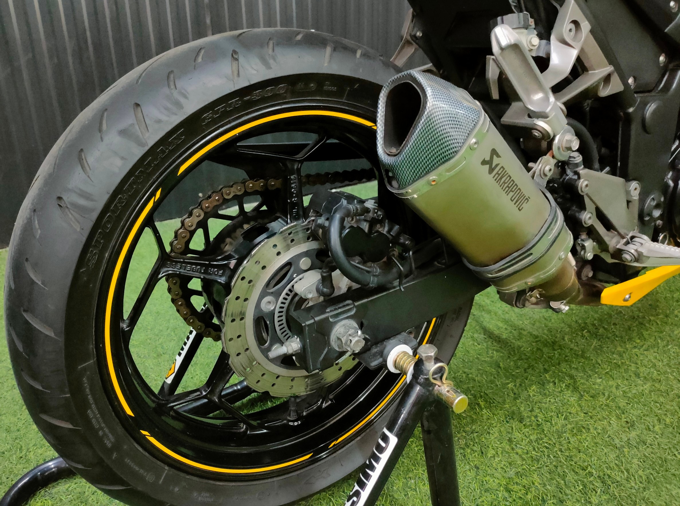 จี๊ดเลย‼️ สีนี้ 🤗 KAWASAKI Z300 จดกลางปี 2015 ใครหัดขับ มาจัดไปเลยจ้า 🤘