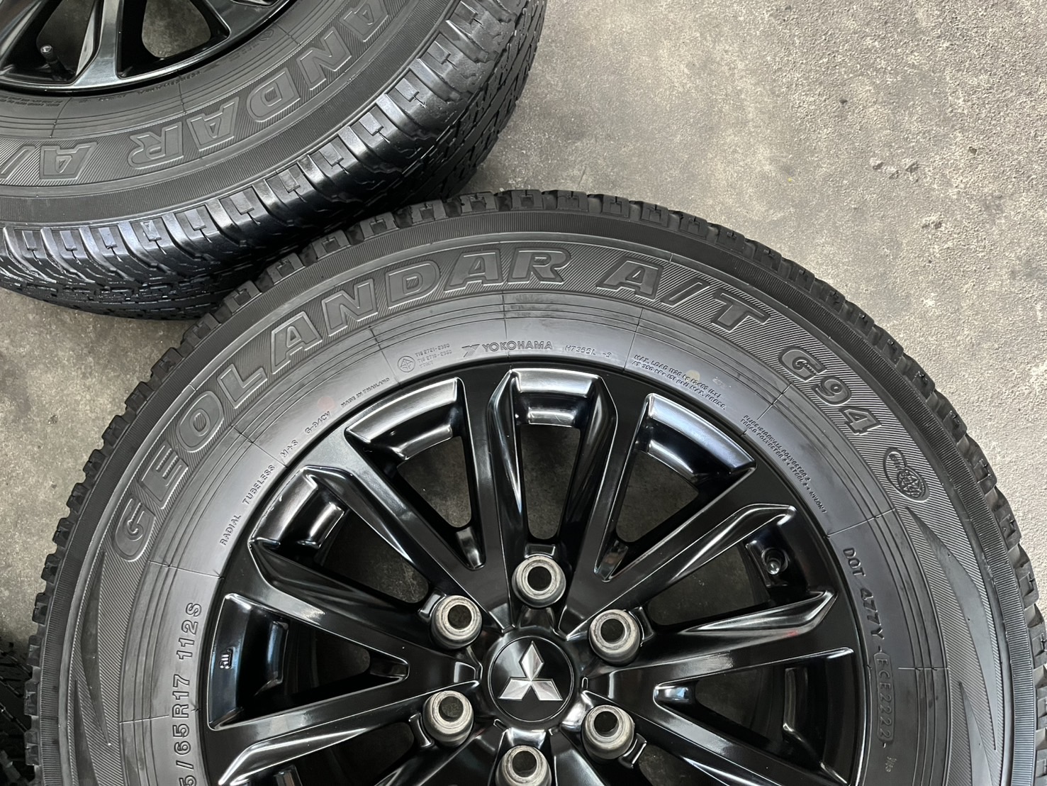 ✨ล้อแม็ก✨Mitsu Triton Plus ขอบ 17 สีดำ แถมยาง 265-65-17 Yokohama ปี 22