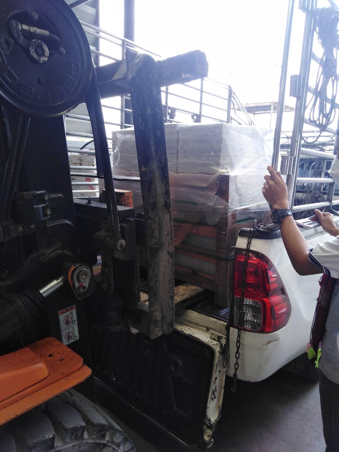 หินตกแต่งธรรมชาติ Crystal Black 30x60