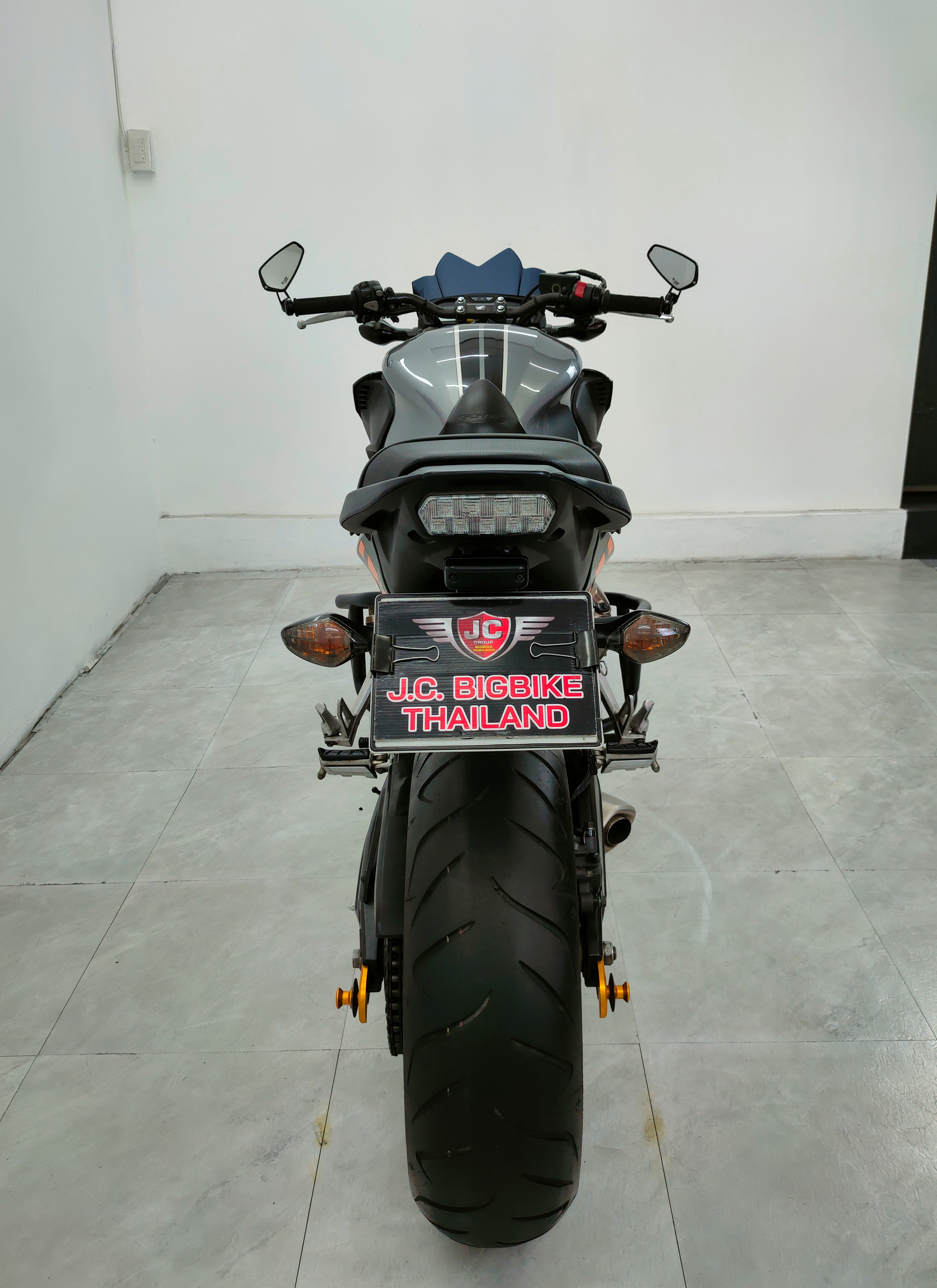 เข้าใหม่พร้อมใช้ 🤘 HONDA CB650F จดปี 2018 รถสวยมีทรงพร้อม