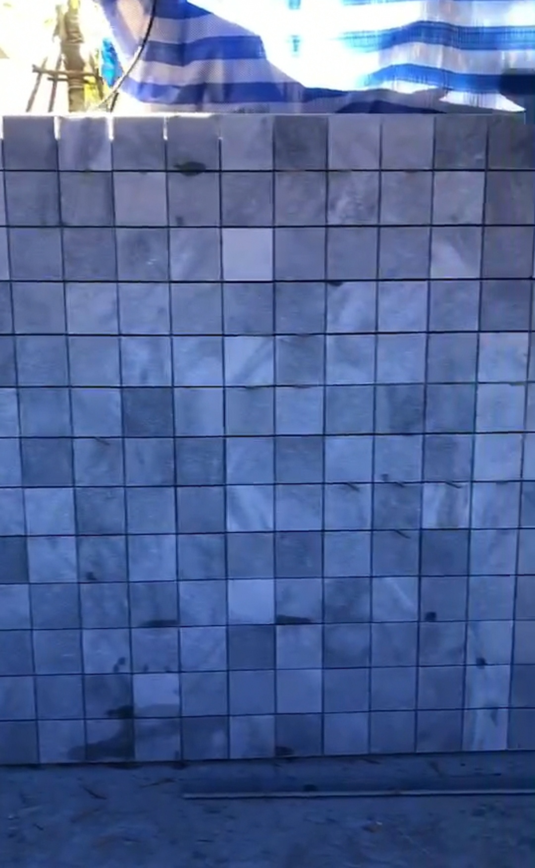 หินประดับ หินปูสระว่ายน้ำคริสตัลแบล็ค