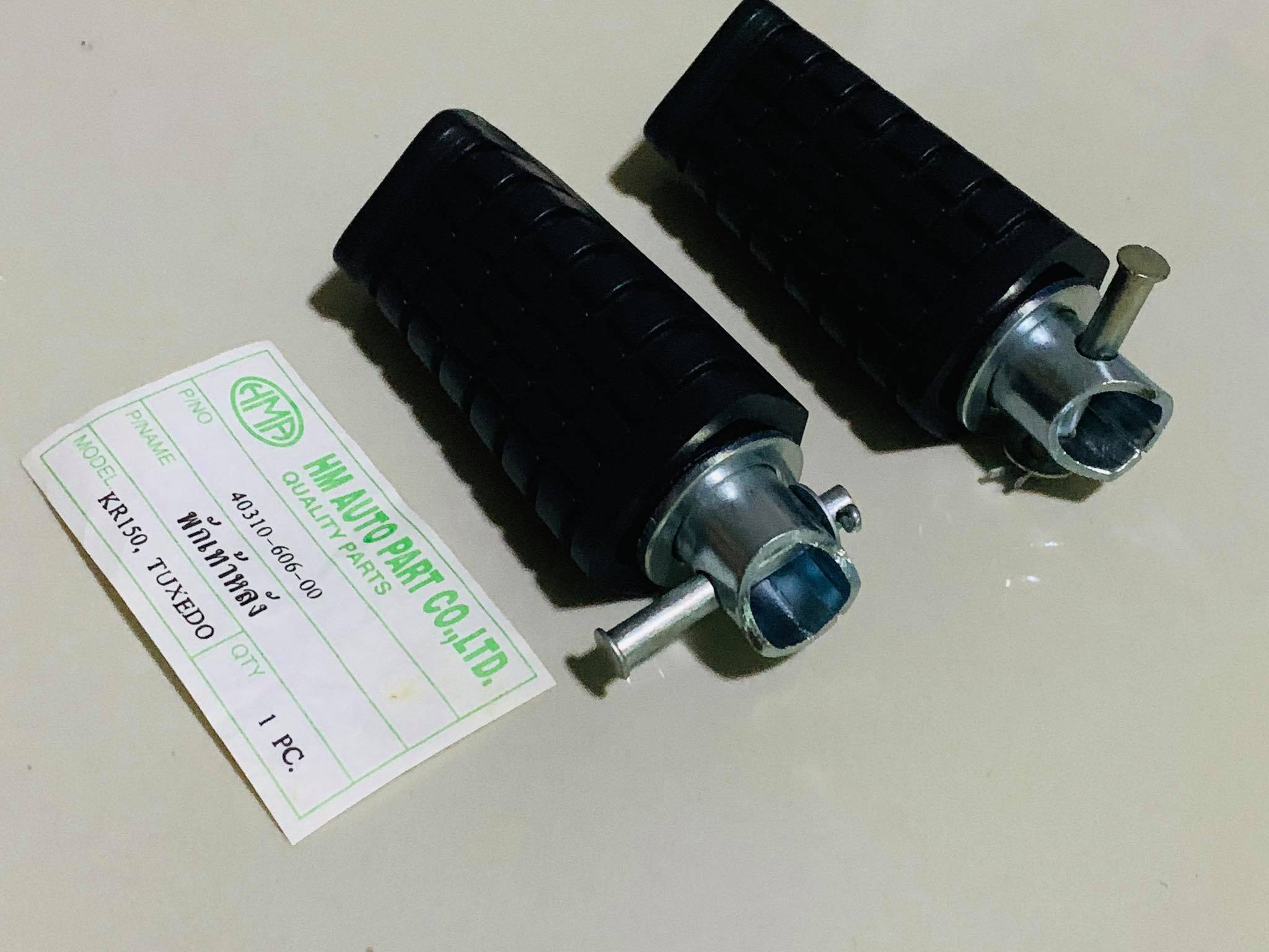 พักเท้าหลัง kr150 tuxedo