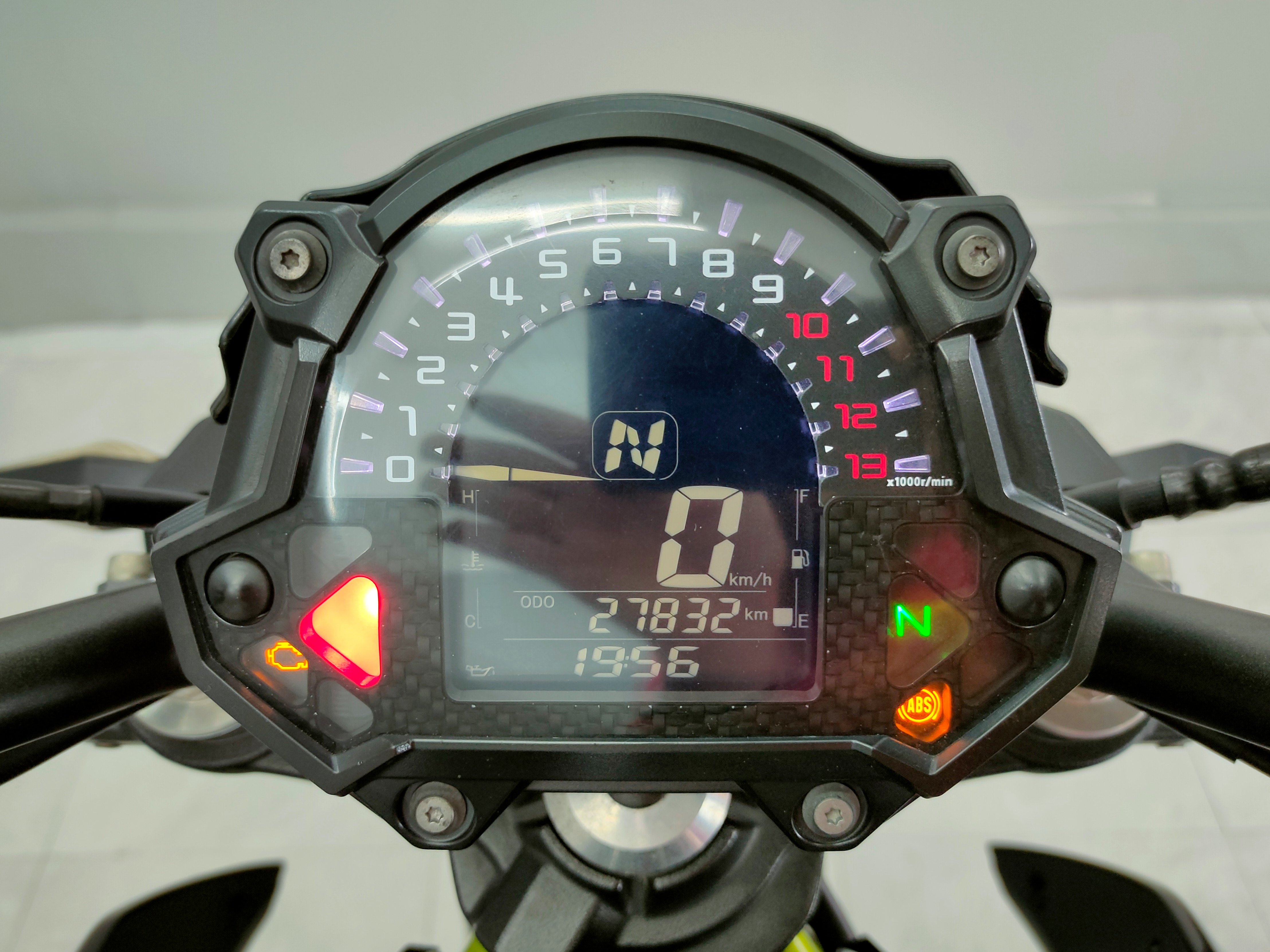 KAWASAKI Z650abs จดปลายปี 2017 สภาพพร้อมใช้....ผ่อนเบ๊าเบา