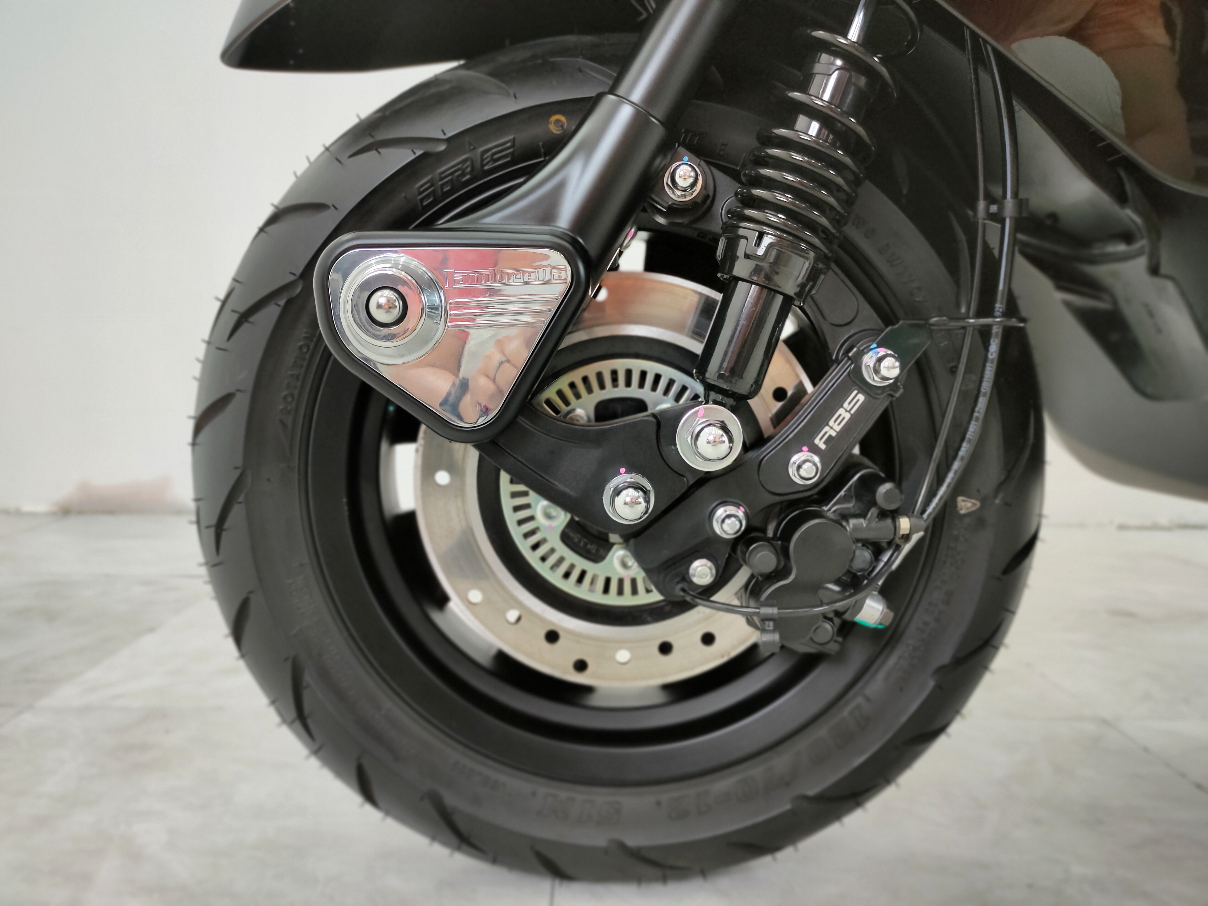 😎 ใหม่ไปมั้ยเนี่ย⁉️ รถ4เดือน ผลิต2024แท้ๆ LAMBRETTA X300 ABS สภาพป้ายแดง ที่สำคัญวิ่ง 200 โล 🤗