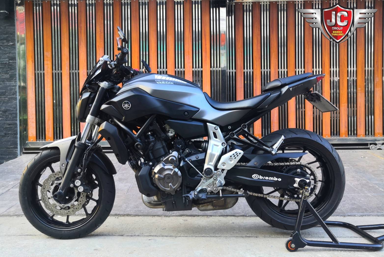 MT07รถปลายปี 2015 ของแต่งพอกรุ๊บกริ๊บ