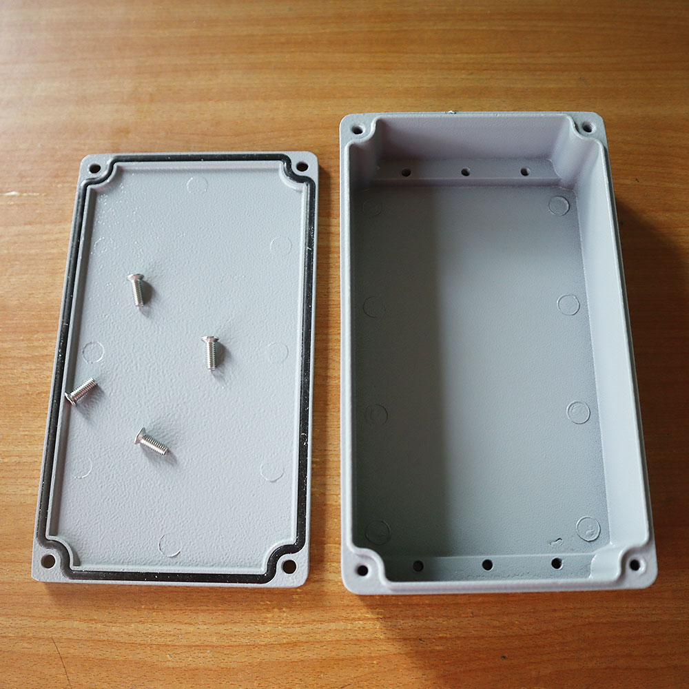 กล่องอลูมิเนียมกันน้ำ IP66 สีเทา ขนาด 165 X 95 X 39 มม. (P)