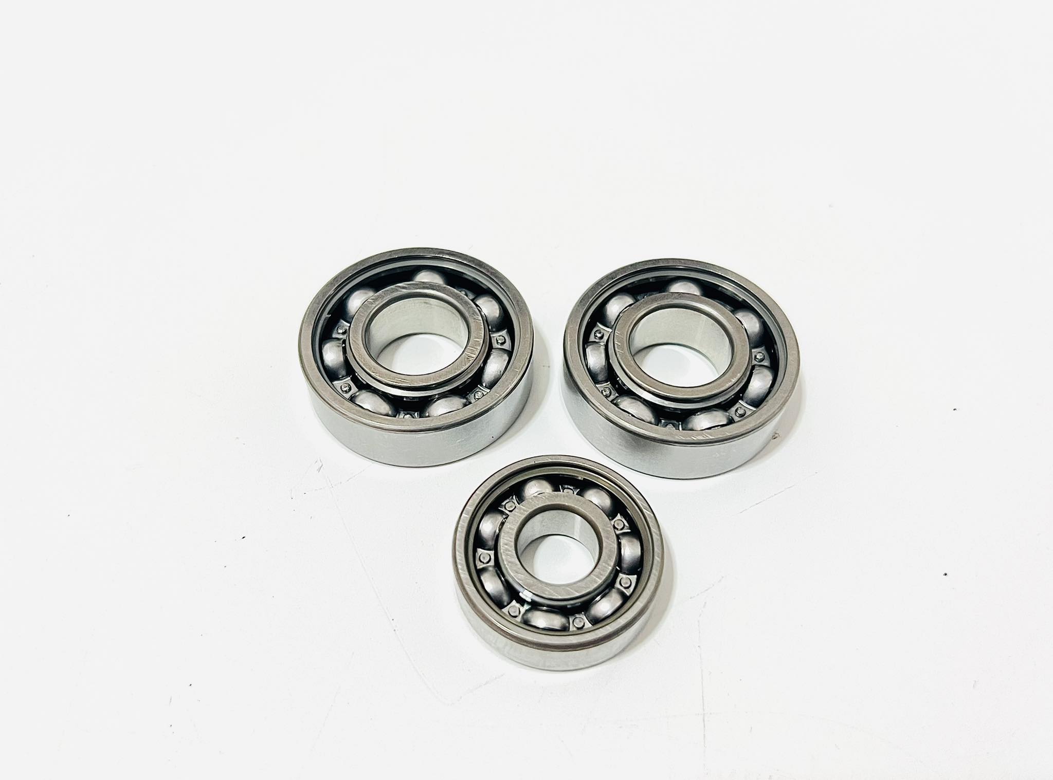 ตลับลูกปืนดุมล้อหลังโนวา+ตลับลูกปืนสเตอร์หลังโนวาs rs แท้ศูนย์ ครบชุด