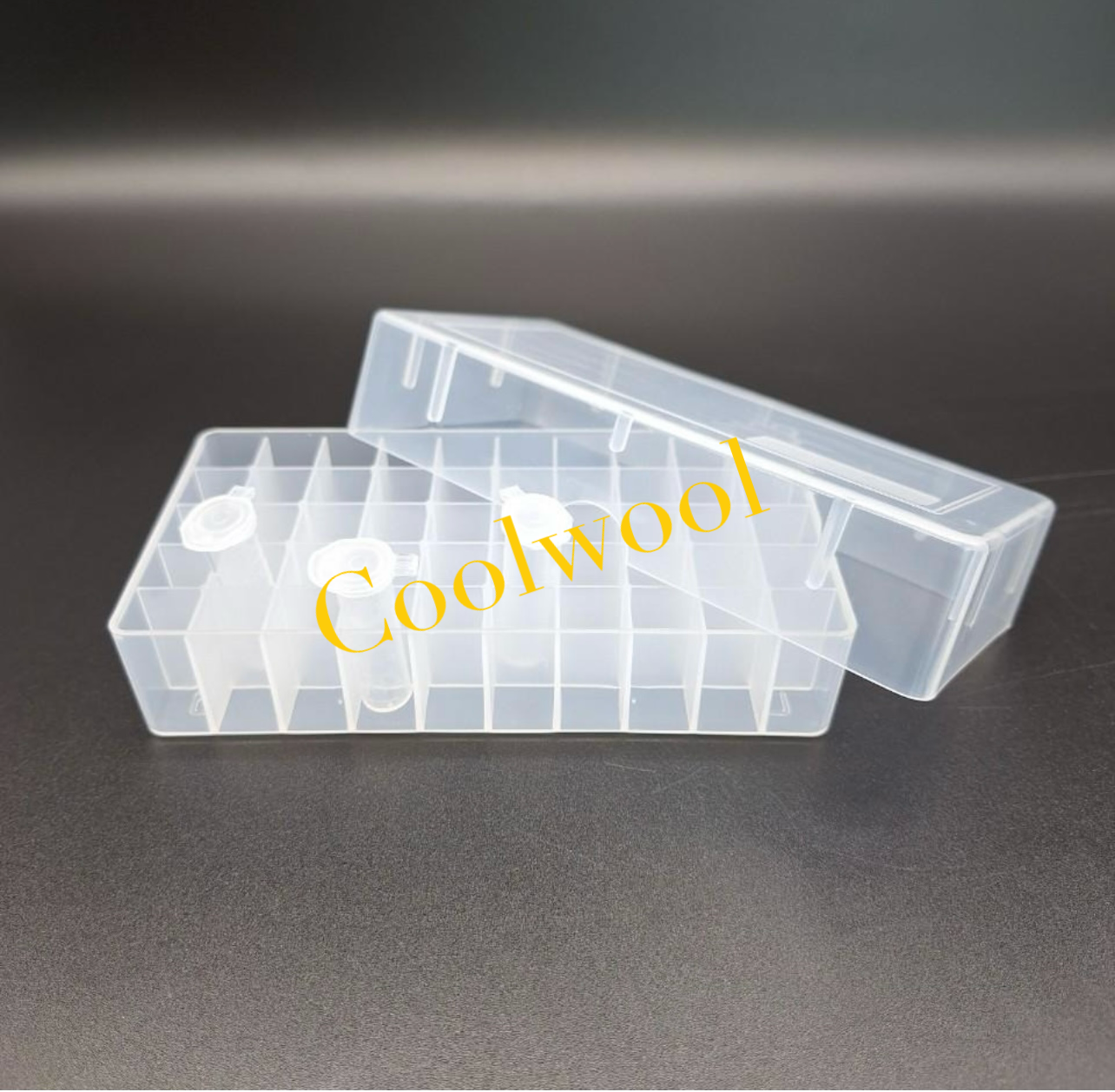 Freezing box 50wells for 1.8ml Cryotubes-กล่องใส่หลอดทดลองขนาด1.8 มิลลิลิตร จำนวน 50 ช่อง