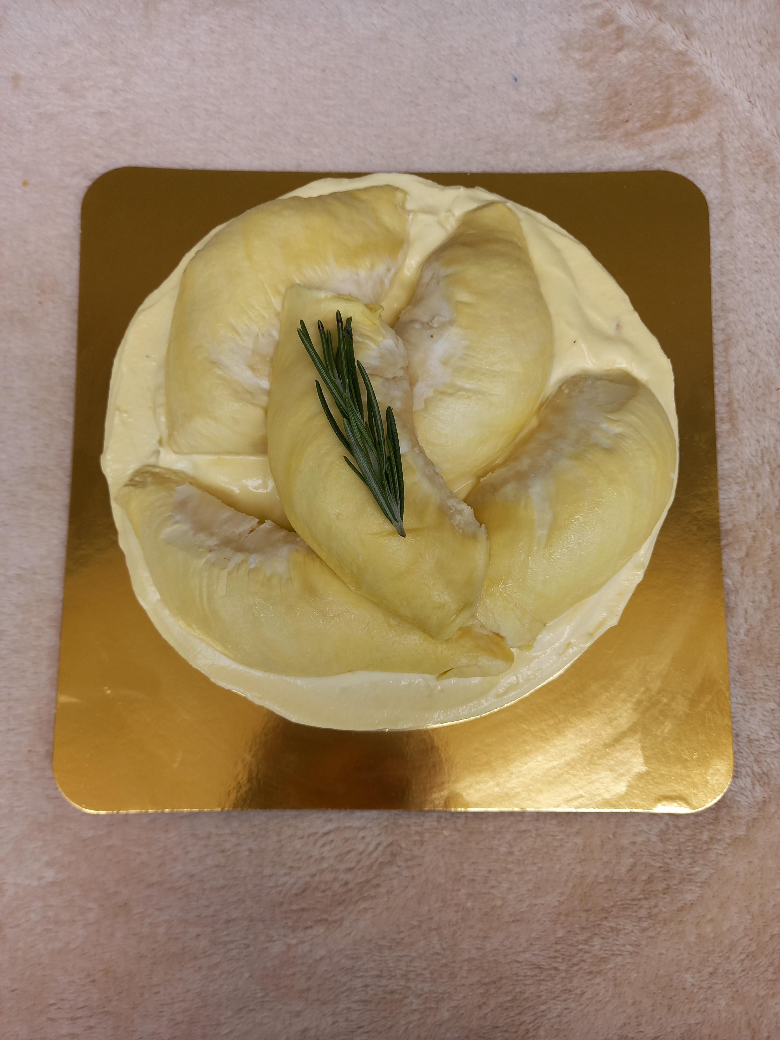 เค้กทุเรียนครีมสด (ราคาต่อชิ้น) Durian Fresh Milk Cake 2-3 ชั้น