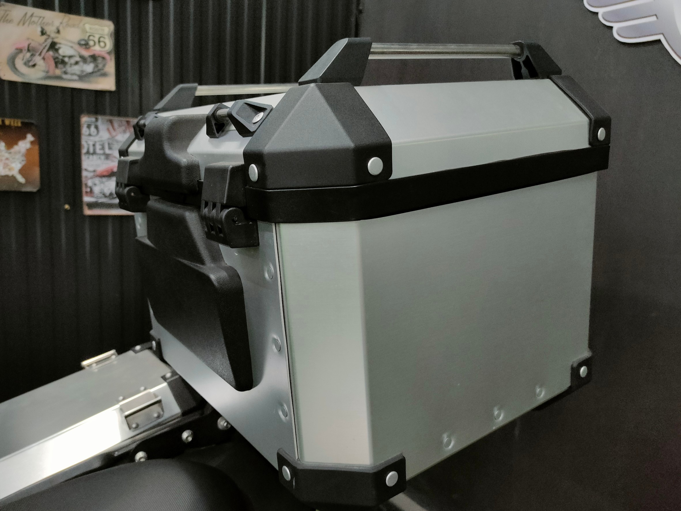 Touringค่ายเขียวมาแว้ว...คันนี้บอกเลยว่า ครบองค์‼️ KAWASAKI VERSYS650 Abs Edition จดปี 2017 "ใส่เกราะครบ รบฝถพร้อมใช้...จัดไปหน้าหนาวนี้ 😘"