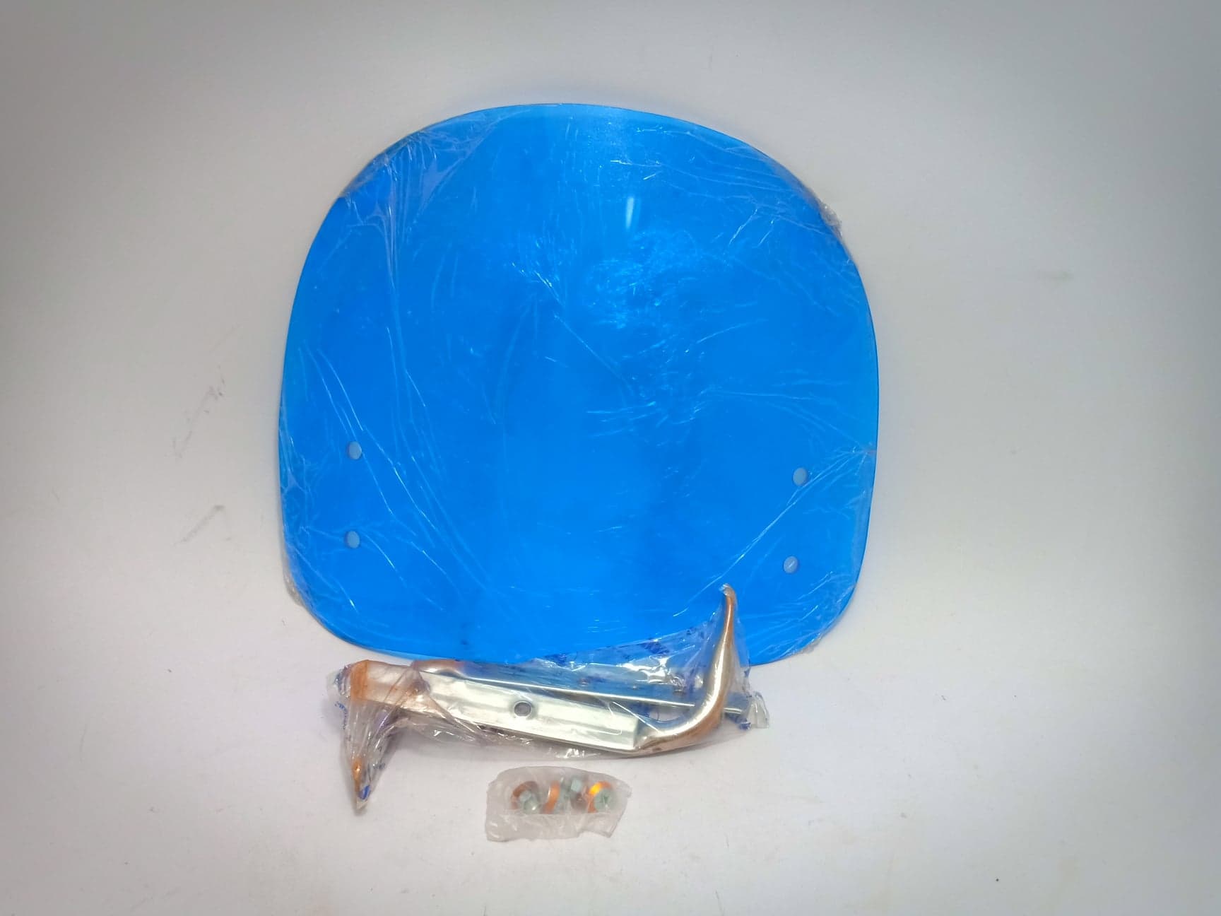 ชิวบังลมมอเตอร์ไซด์ฮอนด้าดรีมรุ่นเก่า หรือฮอนด้าซี 70