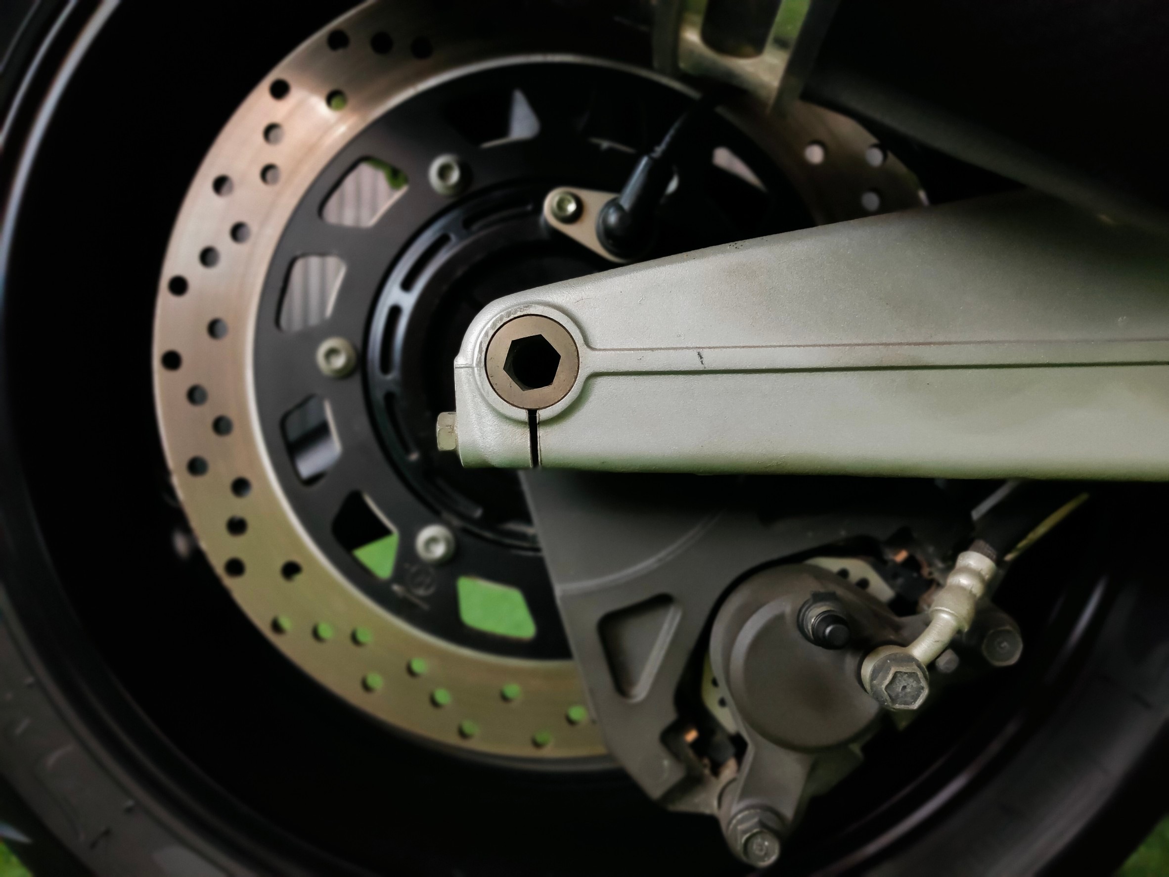 Sport Touring ตัวพรีเมียมจากค่าย YAMAHA รุ่น FJR1300AS ตัวท๊อป Autoclutch ขับเพลาปลายปี 2018 แท้สายจอดไมล์ 2,xxx 😎 โฉมปัจจุบัน...นับคันได้เลย‼️