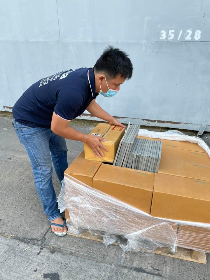 หินธรรมชาติ Dark Grey ขนาด 15x15x1cm